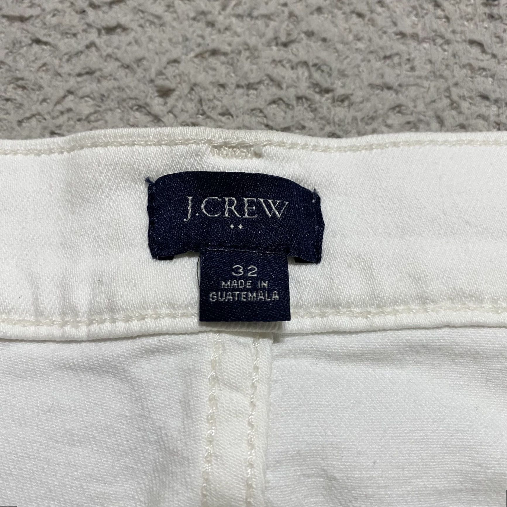 J.Crew J.CREW White Denim Cut-Off Shorts Womens 4 inseam 32 Regular High Rise Cotton Spandex Beach Casual Summer Vintage No 90s? Size 24" / US 00 / IT 34 - 3 Thumbnail