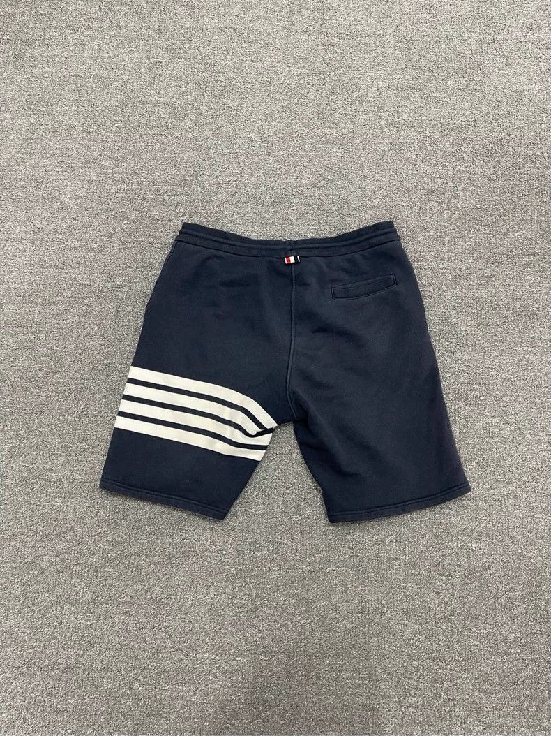 Thom Browne Thom Browne size1 Short pants in dark blue Size US 26 / EU 42 - 2 Thumbnail