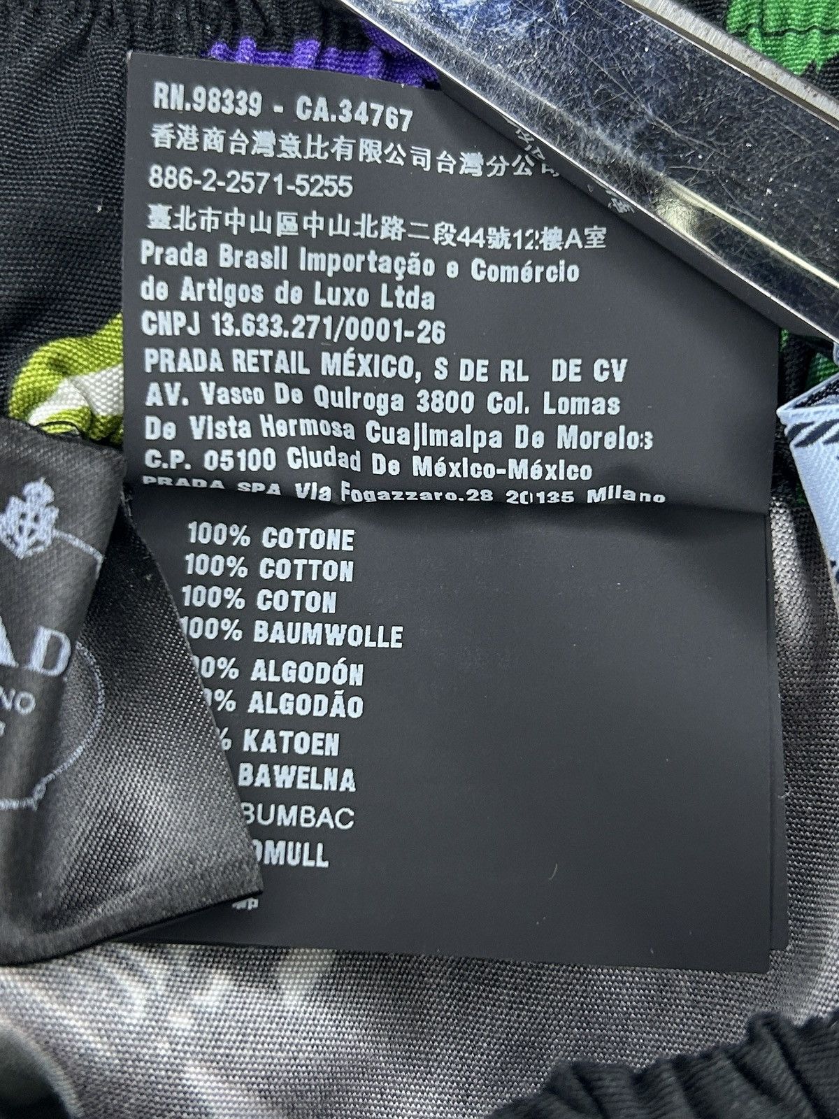 Prada × Universal Studios F/W 19 Frankenstein Shorts Size 27" / US 4 / IT 40 - 9 Thumbnail