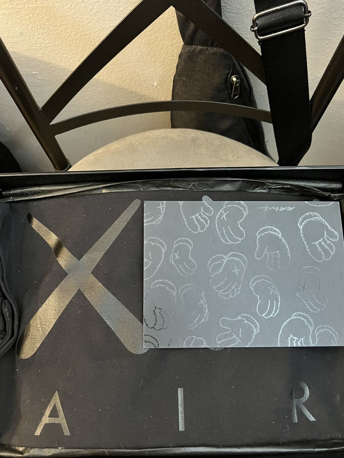 Jordan Brand × Kaws Air Jordan 4 retro KAWS Size US 8 / EU 41 - 1 Thumbnail
