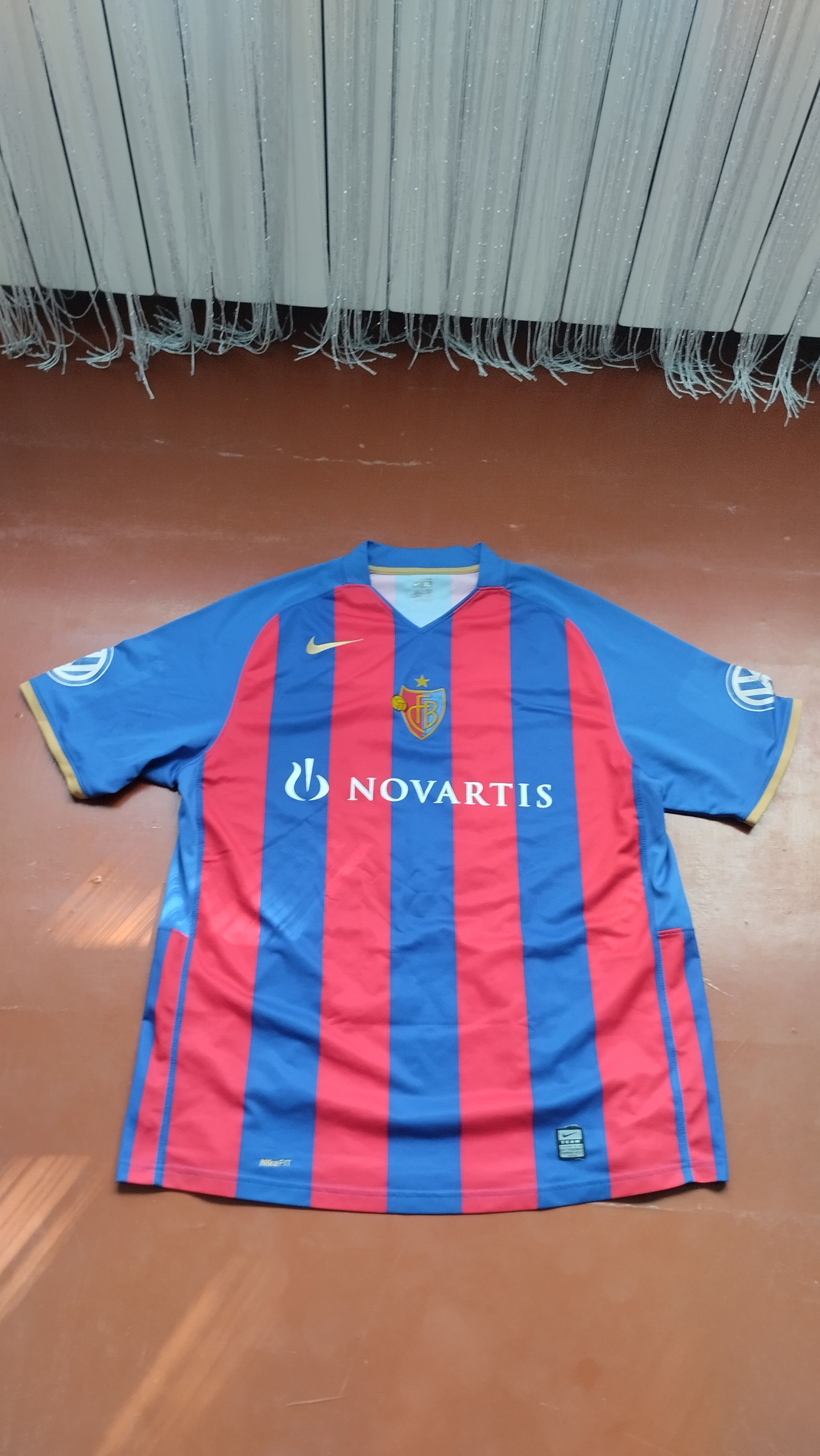 Pirelli × Vintage Rare Y2K Nike BlokeCore Inter Milano Jersey Novartis Pirelli Size US L / EU 52-54 / 3 - 1 Thumbnail