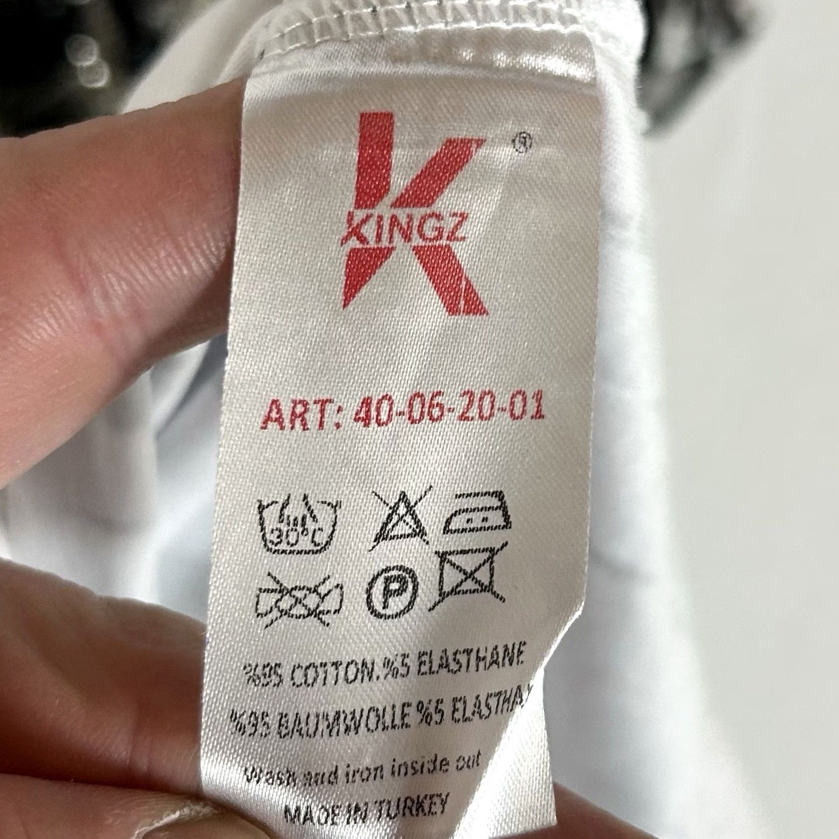 Vintage Kingz Rebel T-Shirt Womens Large White Short Sleeve Crew Neck Rhinestone Graphic Print Jiu Jitsu Size L / US 10 / IT 46 - 4 Thumbnail
