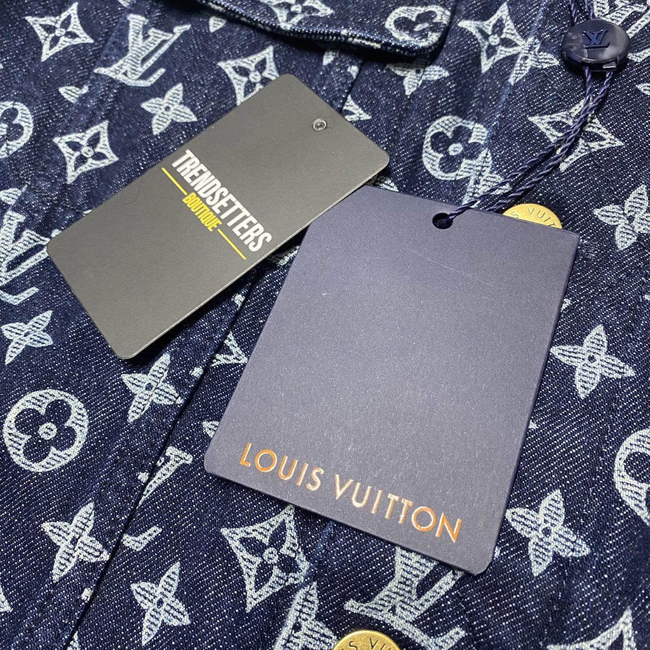 Louis Vuitton Louis vuitton mens monogram denim trucker jacket SIZE 50 M Size US M / EU 48-50 / 2 - 12 Thumbnail