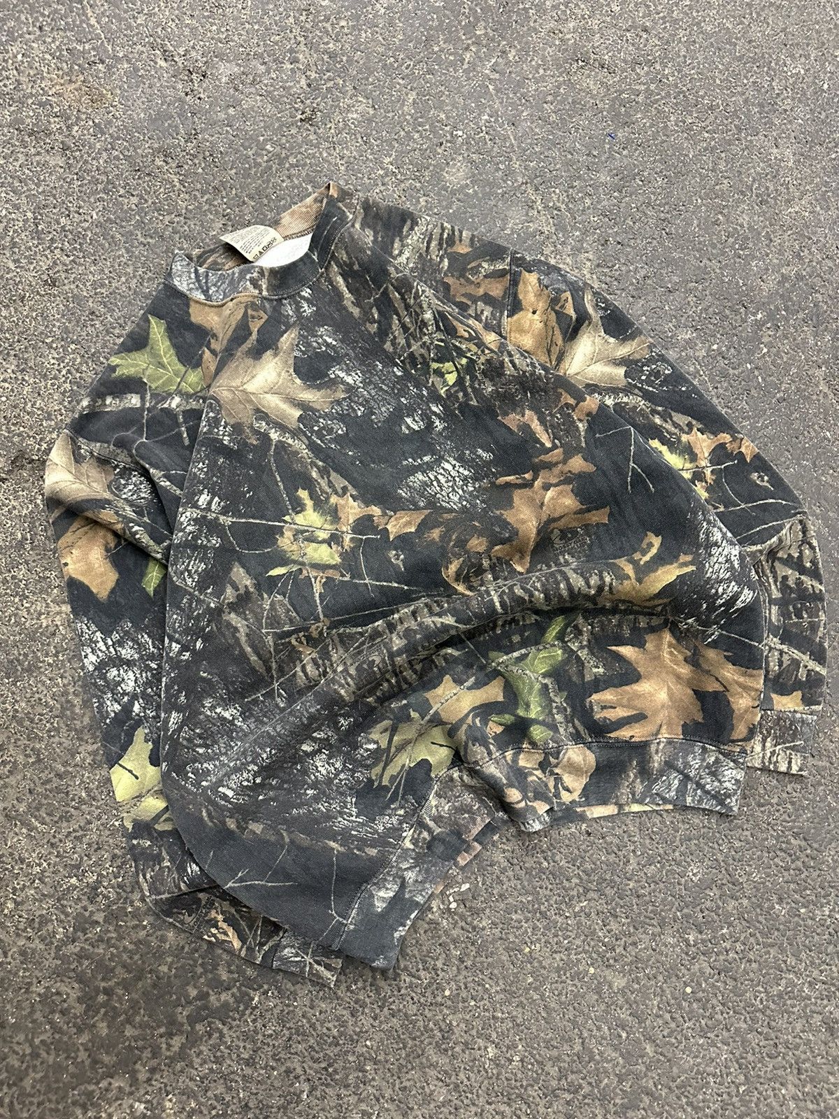 Realtree × Vintage Y2K realtree Camo crewneck Size US L / EU 52-54 / 3 - 1 Thumbnail