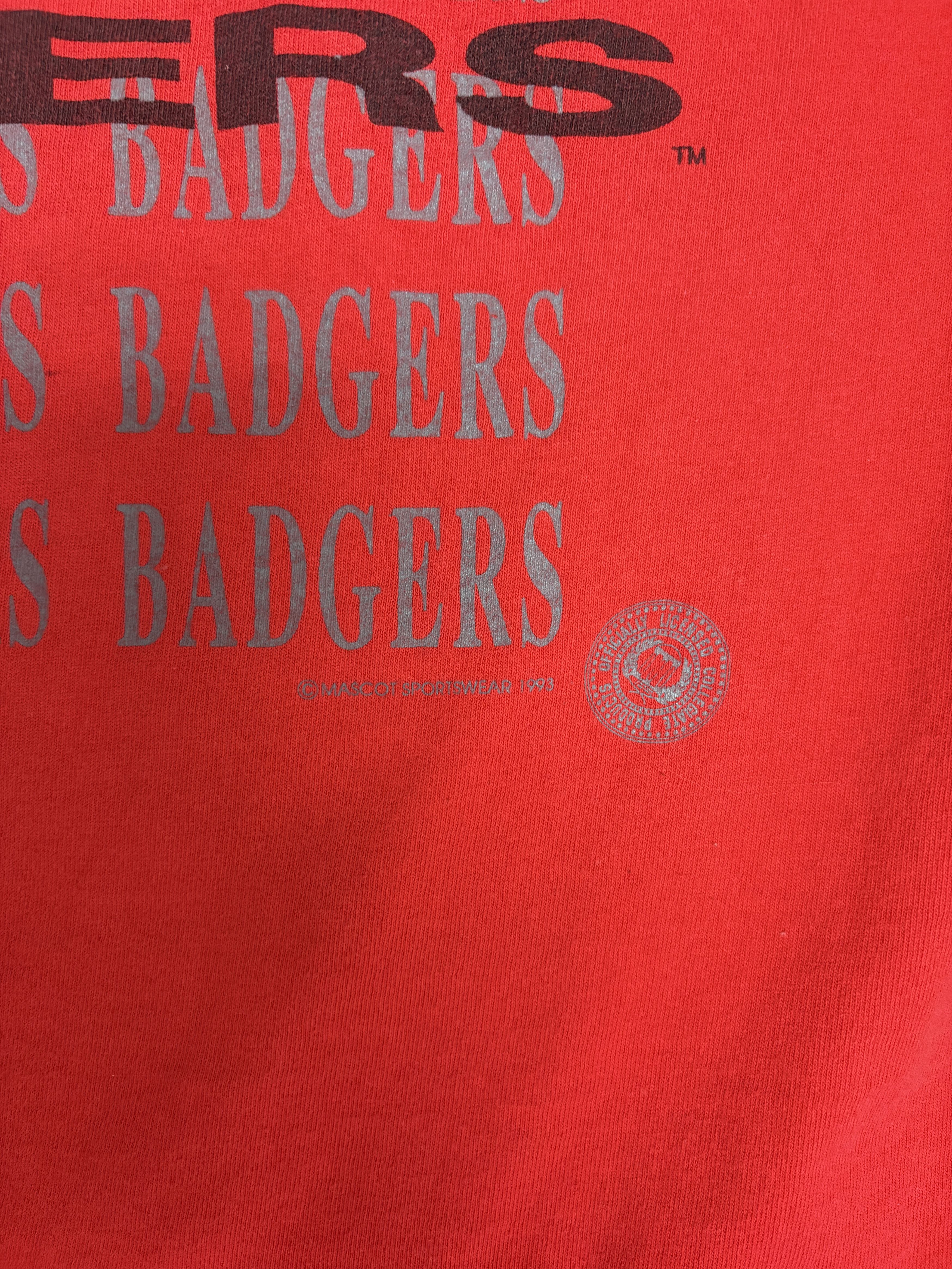 Vintage Wisconsin Badgers Vintage Red T-Shirt Tee Size US L / EU 52-54 / 3 - 3 Thumbnail