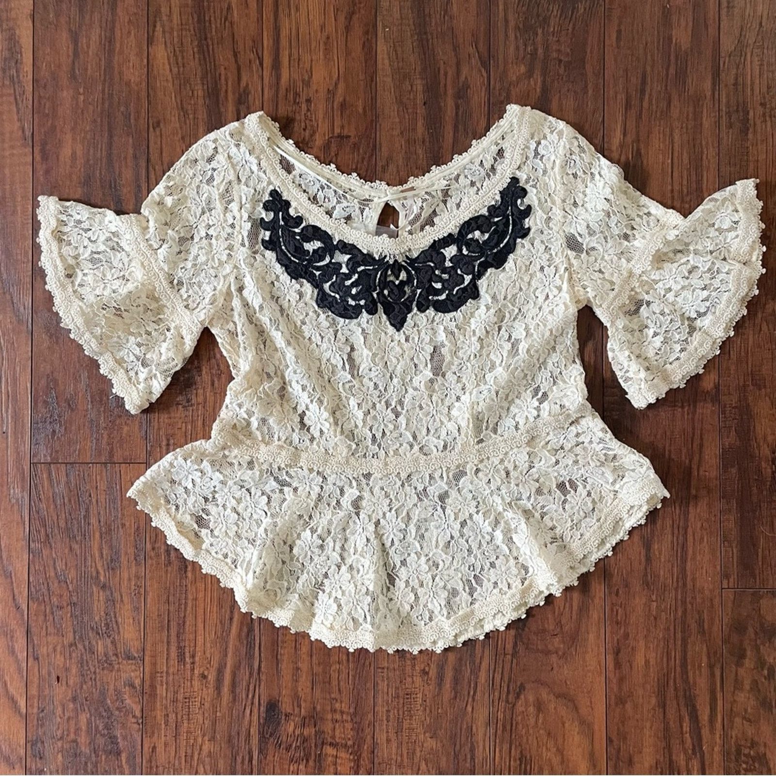 Free People Free People Lace Top M Size M / US 6-8 / IT 42-44 - 3 Thumbnail