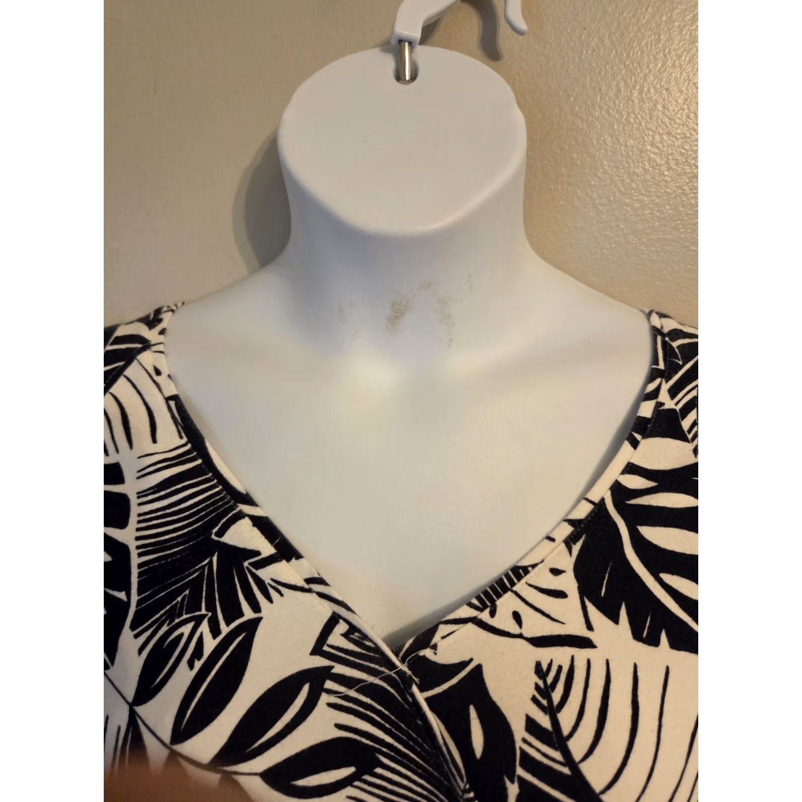 Vintage Hearts Of Palm Woman Black White Abstract Leaf Print 3/4 Sleeve Casual Top 2X Size XXL / US 16-18 / IT 52-54 - 2 Thumbnail
