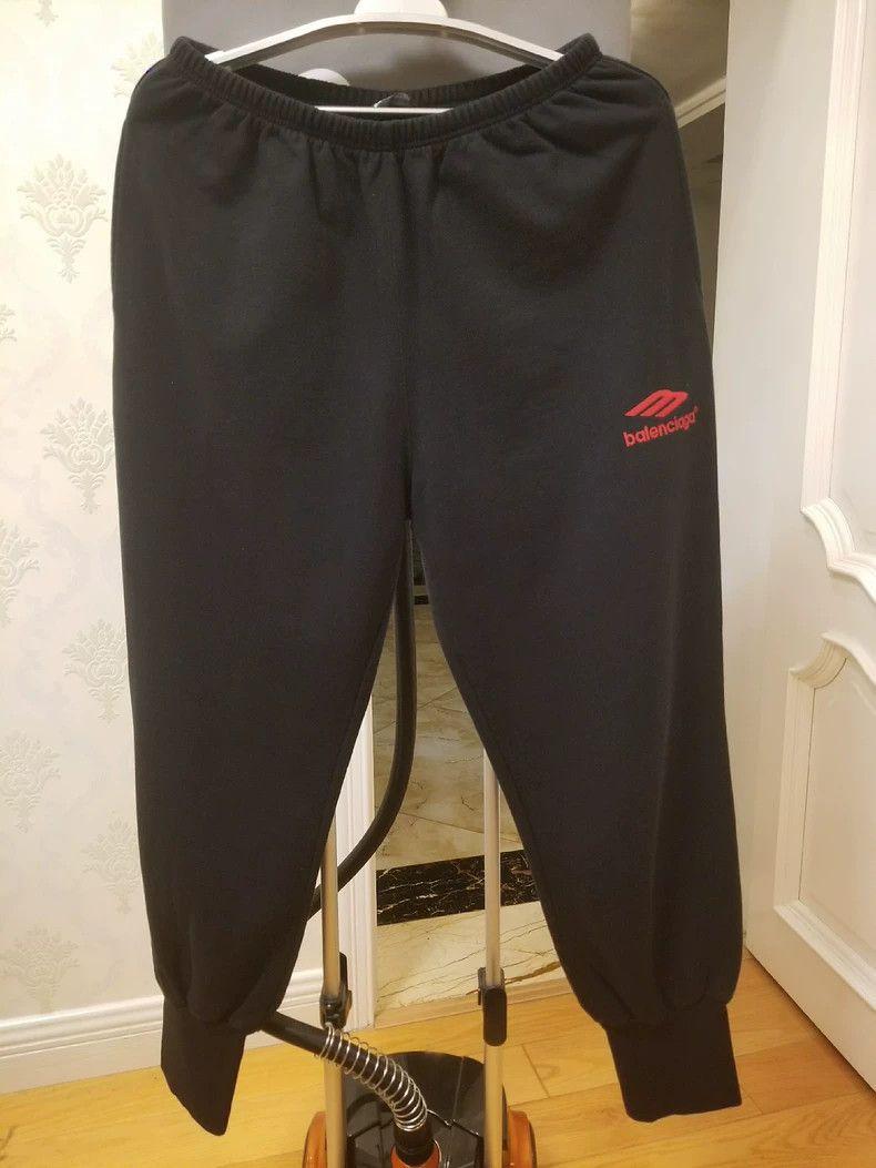 Balenciaga Balenciaga size XS 3B Black sweatpants Size US 27 - 1 Thumbnail