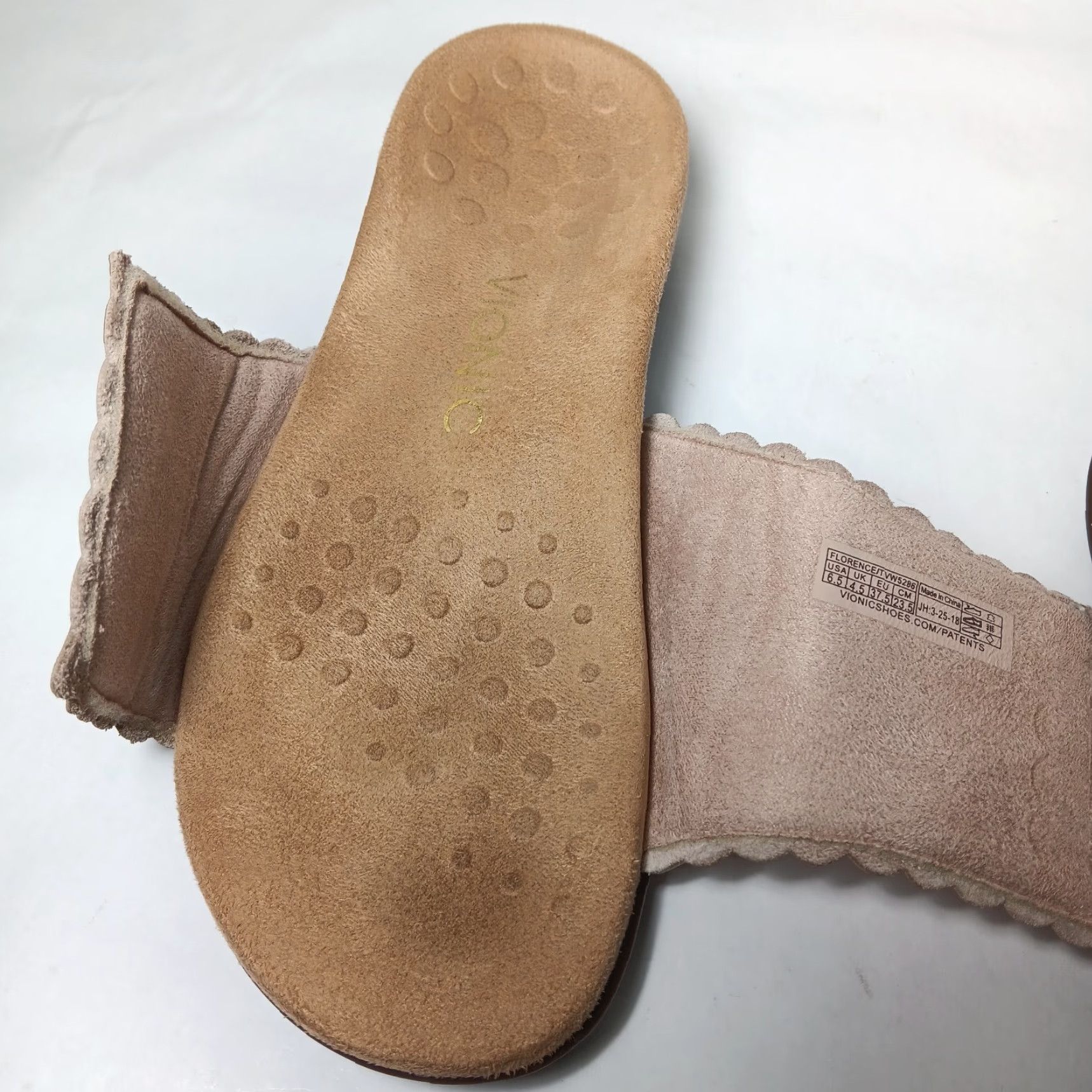 Vionic VIONIC Sandals Women's Flat Slip-On Casual Travel Pink Leather Orthopedic Supportive 6.5 Size US 7 / IT 37 - 7 Thumbnail