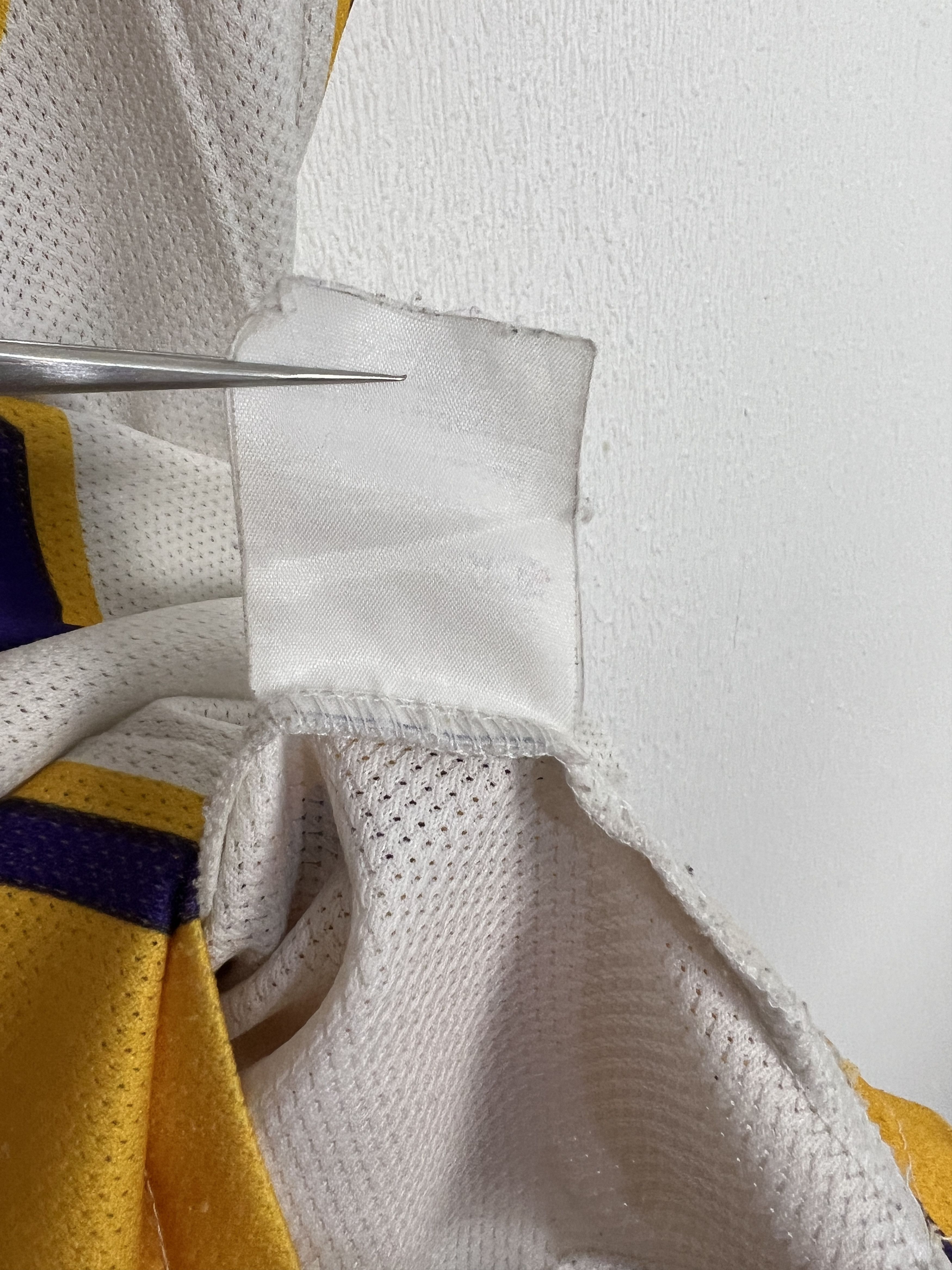 Champion Vintage 90's Los Angeles Lakers NBA #34 O'Neal Jersey Rare Size US S / EU 44-46 / 1 - 7 Thumbnail