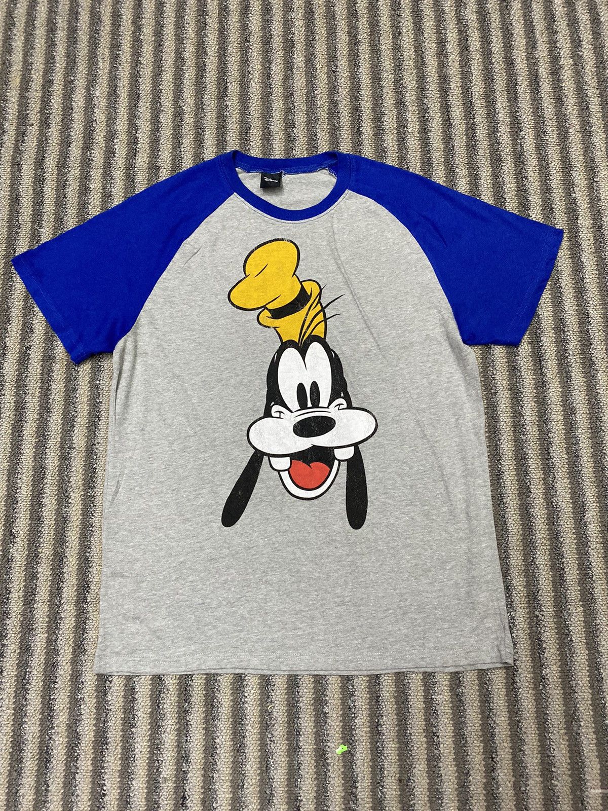 Disney Disney Goofy big print Tshirt Size US S / EU 44-46 / 1 - 3 Thumbnail