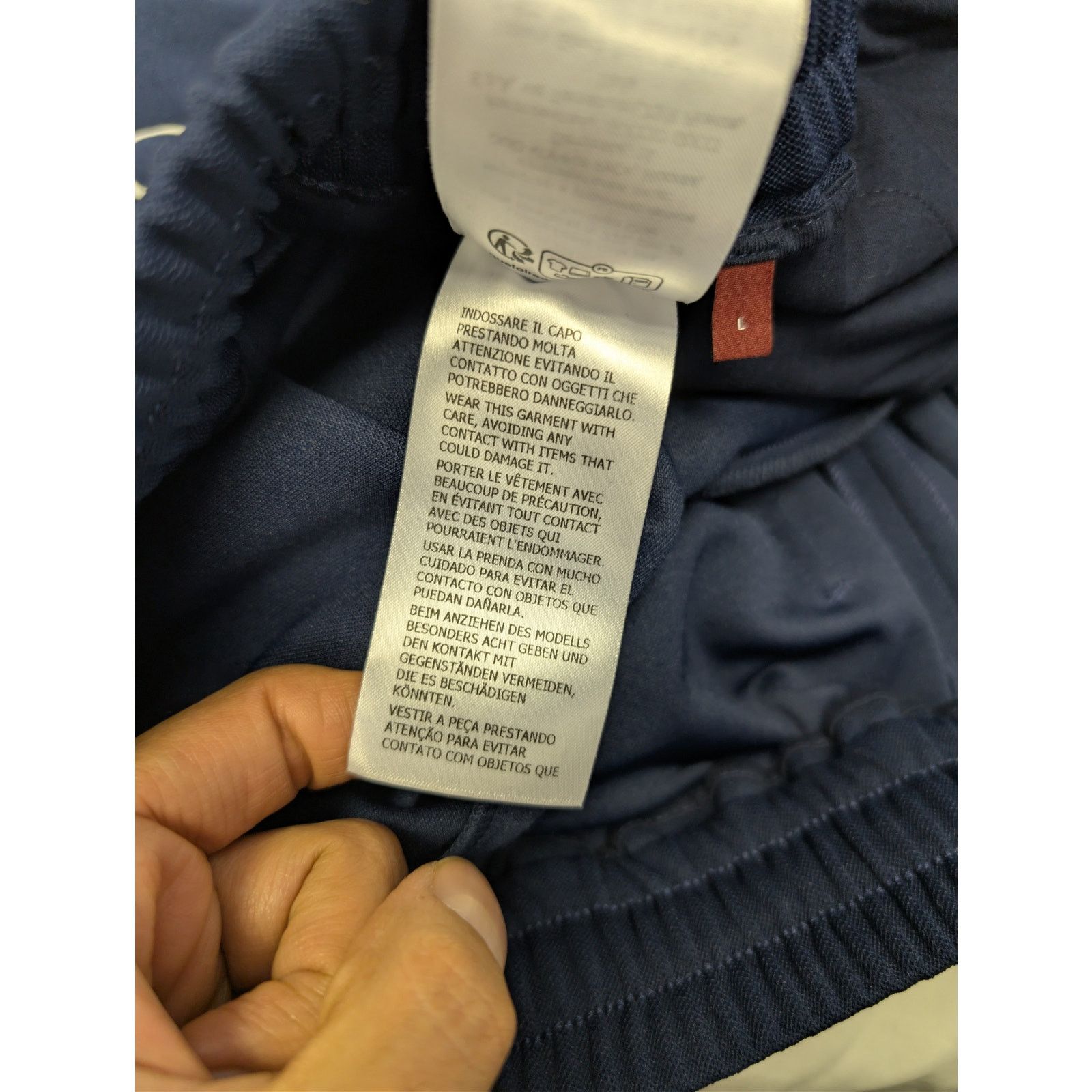 Gucci o1rshd1 Technical Jersey Shorts in Navy Blue / White Stripes Size US 34 / EU 50 - 22 Thumbnail