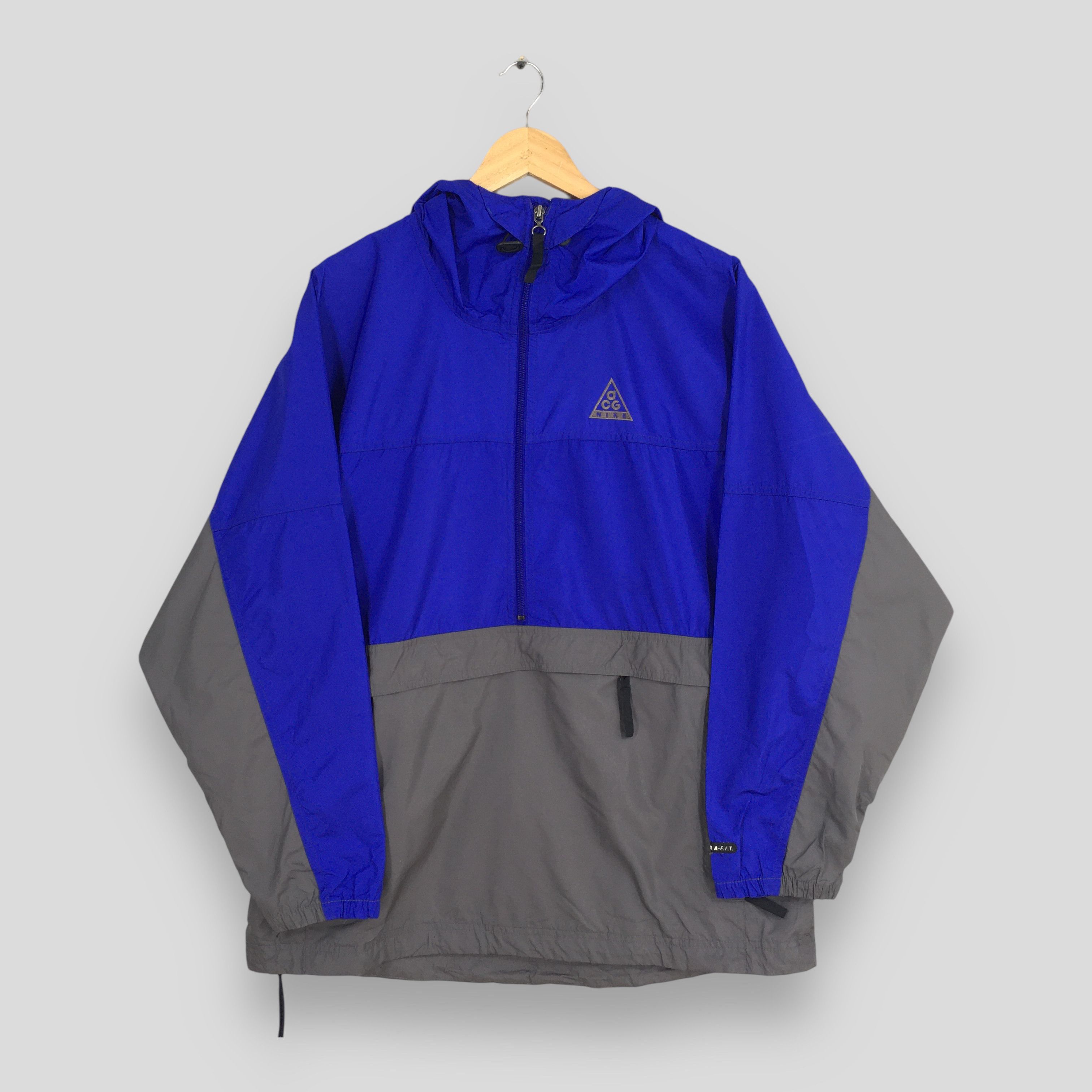 Nike ACG Vintage 90's Nike Acg Windbreaker Blue Hoodie Jacket Large Size US L / EU 52-54 / 3 - 1 Thumbnail