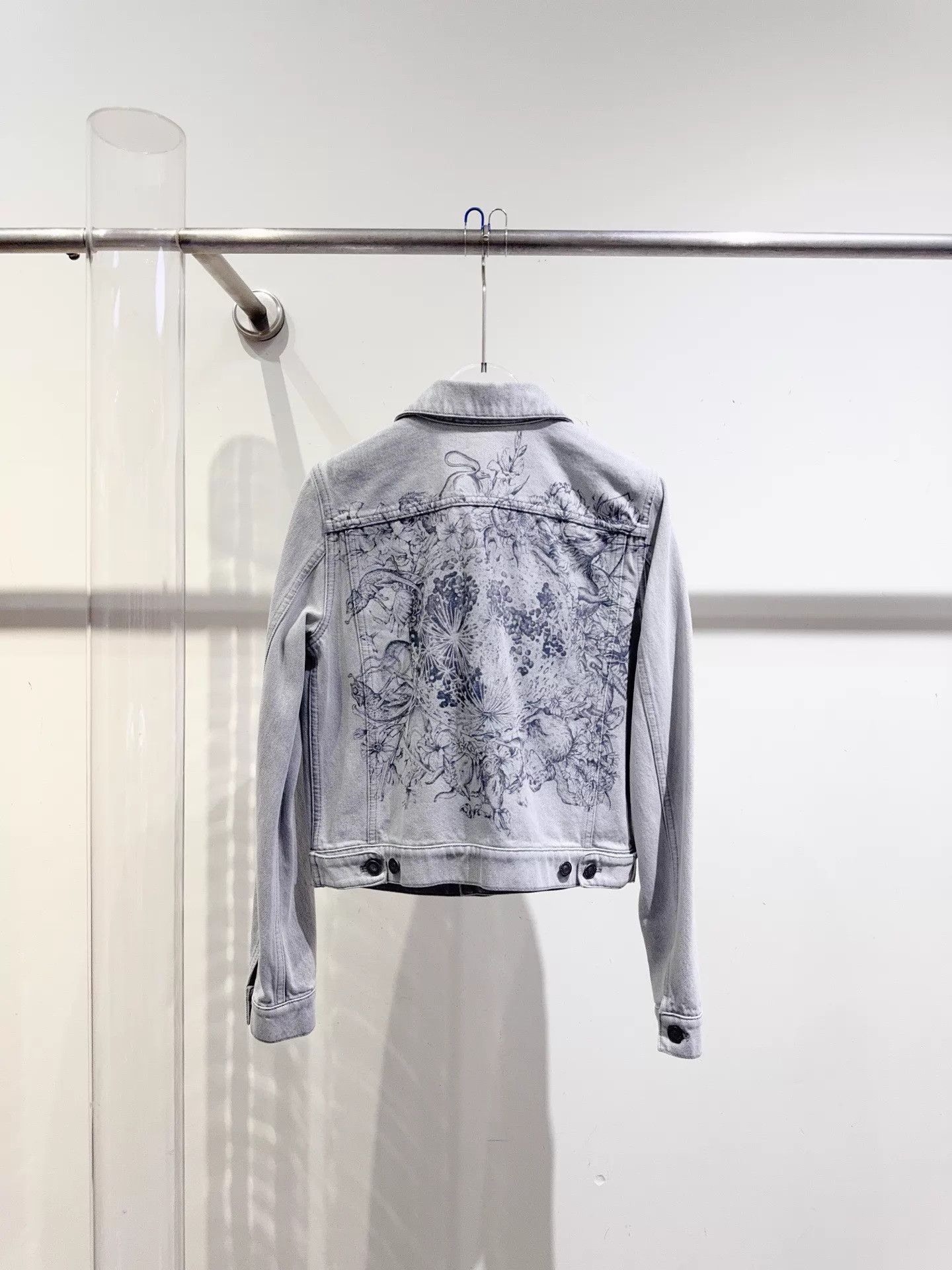 Dior Dior denim jacket F34 new with tags back design Size XS / US 0-2 / IT 36-38 - 5 Thumbnail