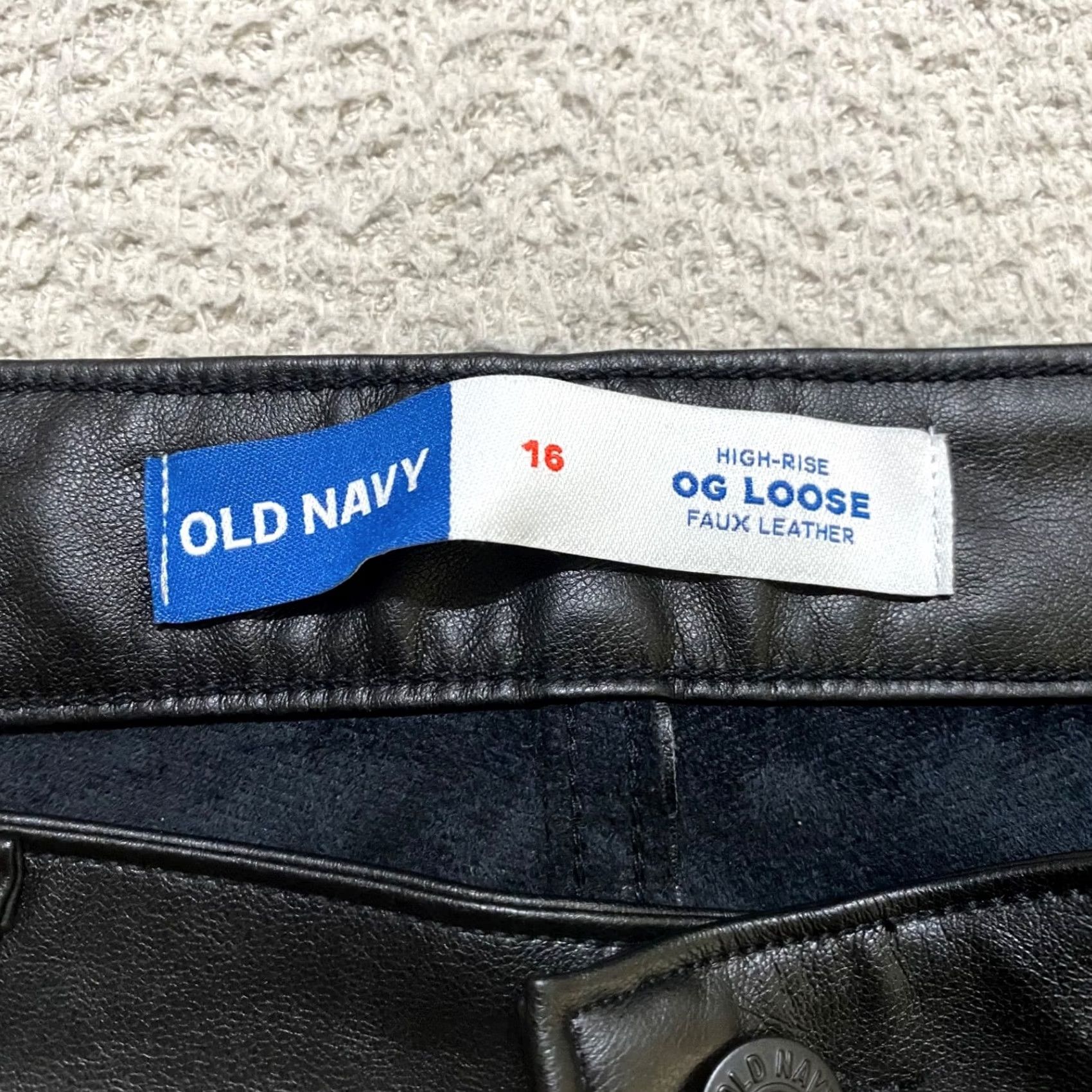 Old Navy Old Navy Pants Womens 16 Black High-Rise Faux Leather Straight Ankle Regular Size 16 Black Size 38" / US 16 / IT 52 - 3 Thumbnail