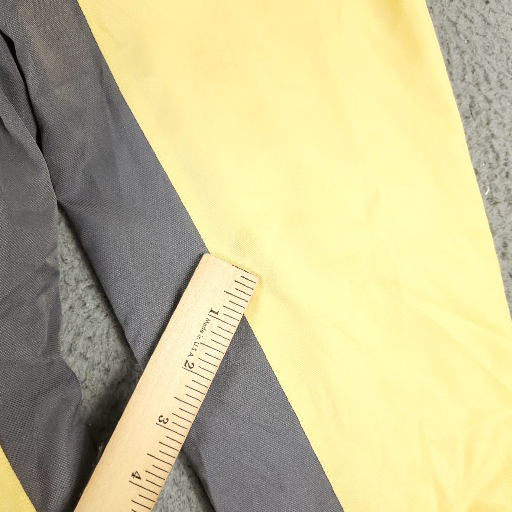 Reebok Reebok Jacket Womens Medium Windbreaker Full Zip Pockets Yellow Size S / US 4 / IT 40 - 3 Thumbnail