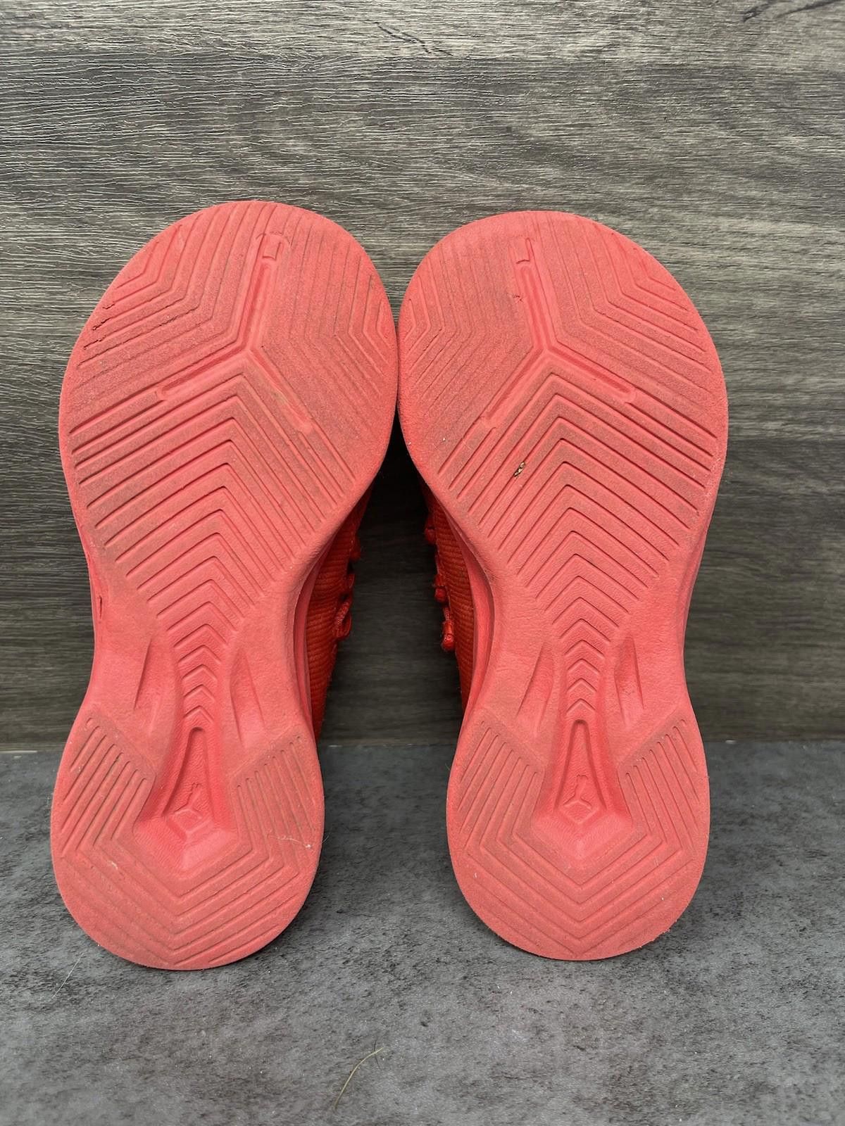 Puma PUMA Electron Running Shoes Kids Size 12C Toddler Red Size US 12 / EU 45 - 9 Thumbnail