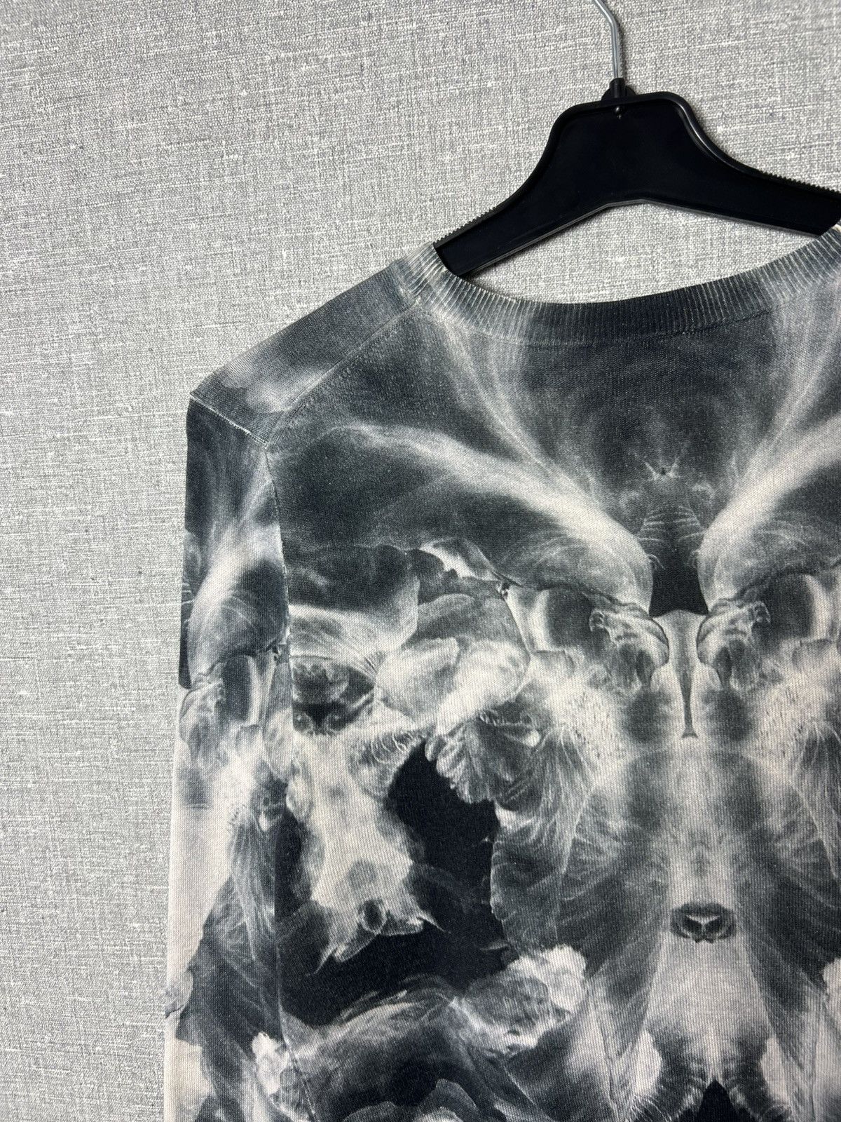 Alexander McQueen Alexander McQueen Trompe L’Oeil All Over Print Silk Sweater Size L / US 10 / IT 46 - 11 Thumbnail