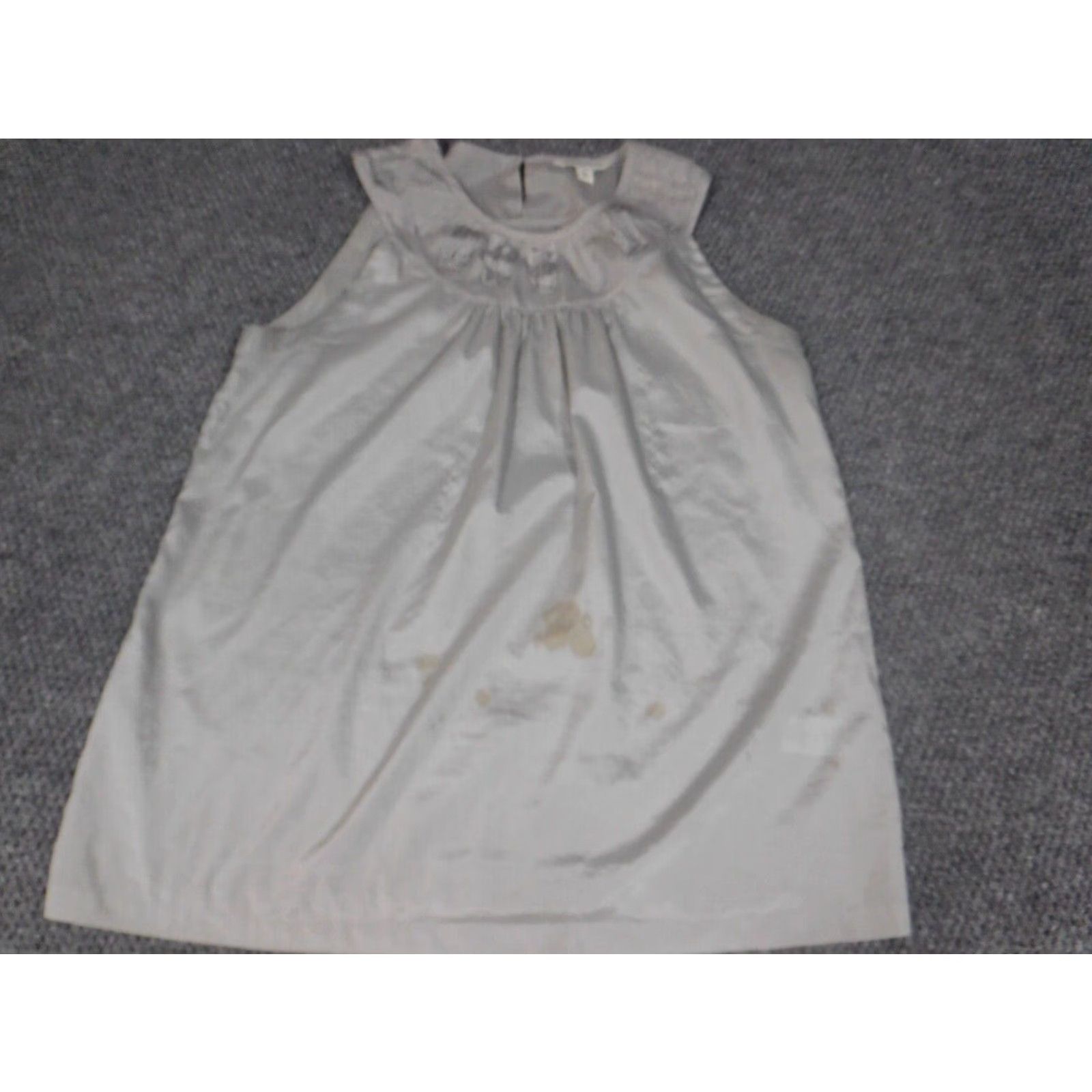 Banana Republic Banana Republic Blouse M Women Gray Sleeveless Crew Neck Pullover Stretch Classic Casual Regular Satin/Polyester Rayon Style Size M / US 6-8 / IT 42-44 - 2 Thumbnail