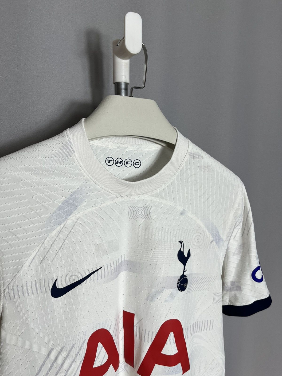 Nike Tottenham 2023 -2024 Home Football Shirt Jersey Mens Size US M / EU 48-50 / 2 - 2 Thumbnail