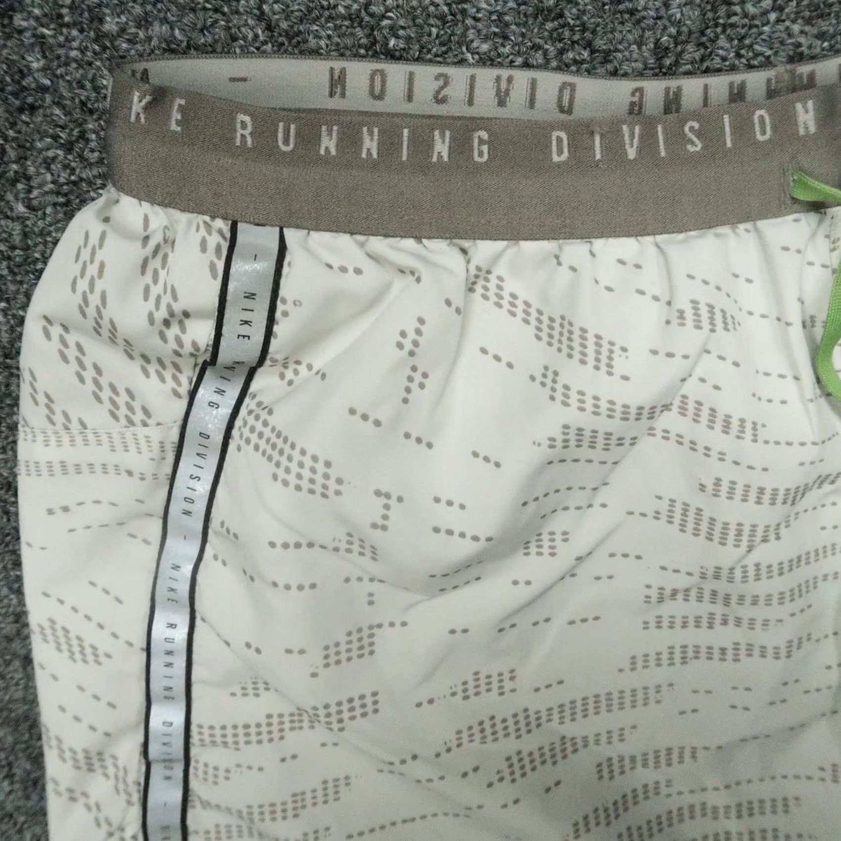 Nike Nike Shorts Mens Small Gray Stride Flex Run Division Lined Running Training Size US 29 - 2 Thumbnail