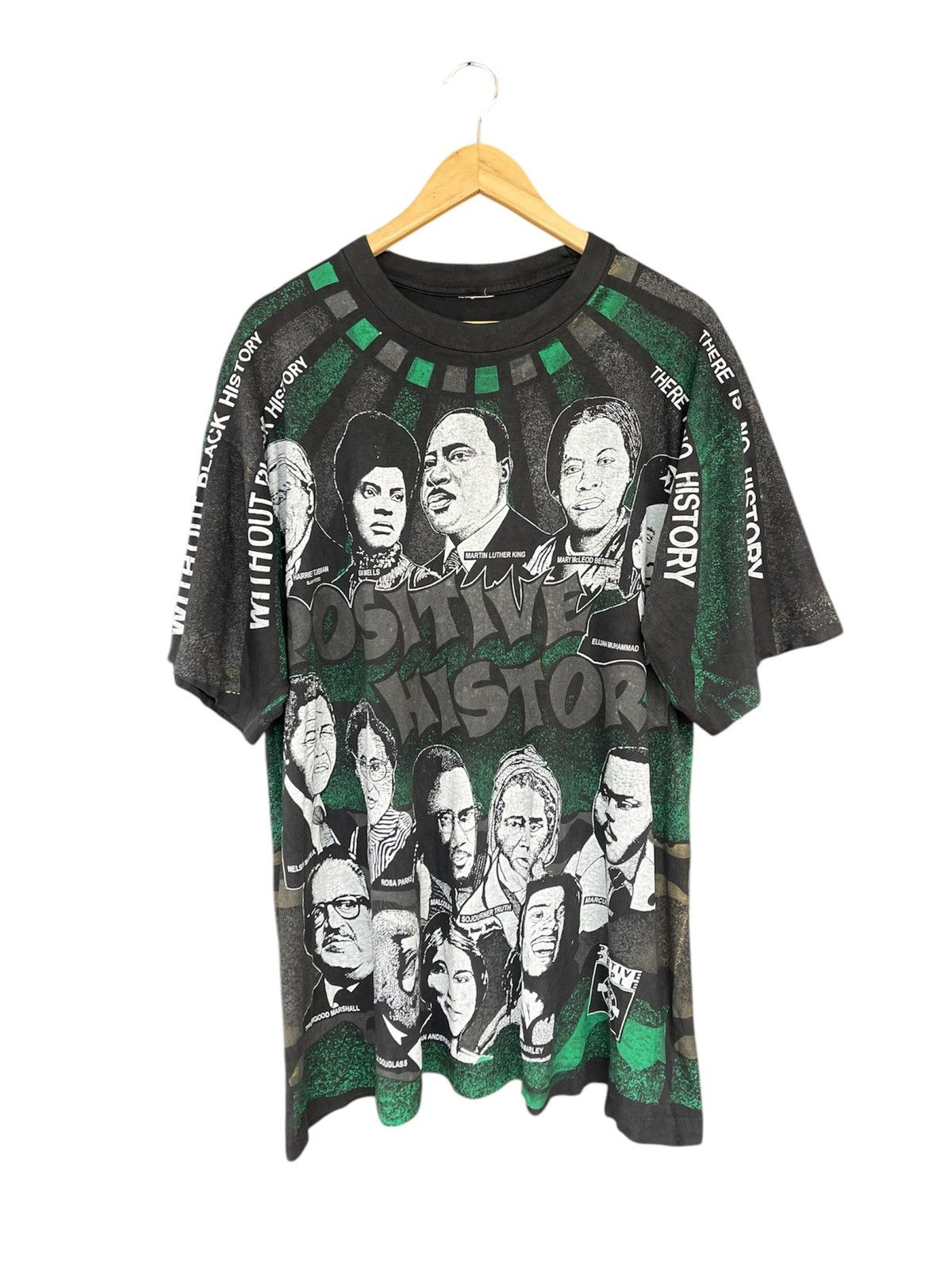 Band Tees Rare Vintage 90s Band tee Bob marley Malcom x Size US XL / EU 56 / 4 - 1 Thumbnail