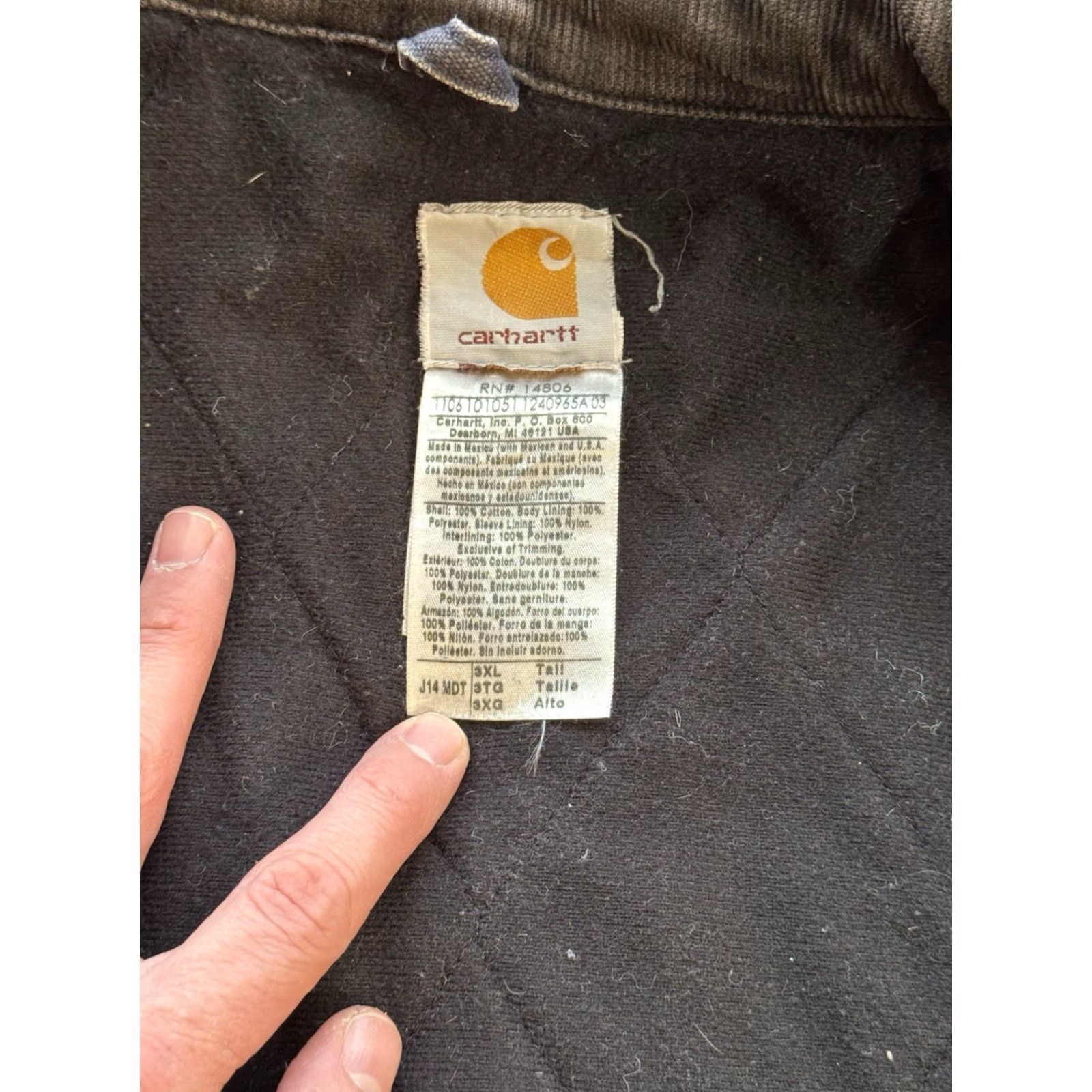 Carhartt VINTAGE Carhartt J14 MDT Santa Fe Jacket Men's Navy Quilted Workwear Coat 3XL Blue Carhartt J14 Mid-Length Quilted Canvas Coat Mens Jacket Size US XXL / EU 58 / 5 - 7 Thumbnail