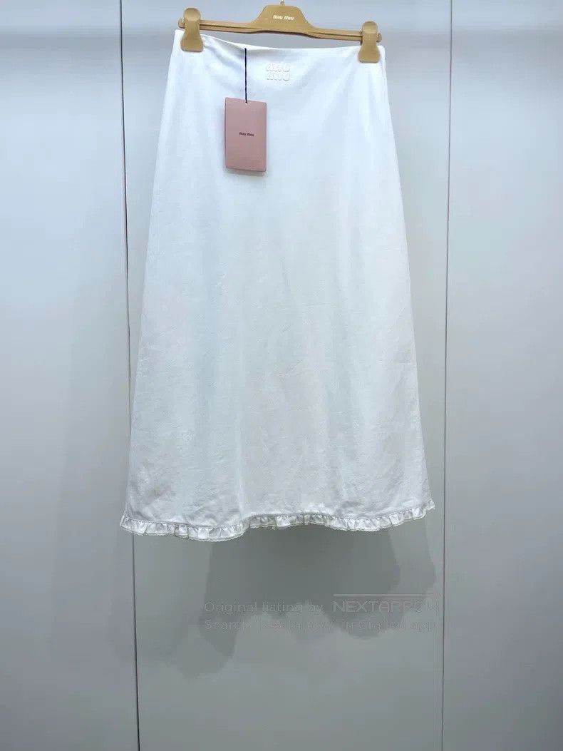 Miu Miu Miu Miu 38 Milky white sticker logo lace skirt Size 37" - 1 Thumbnail