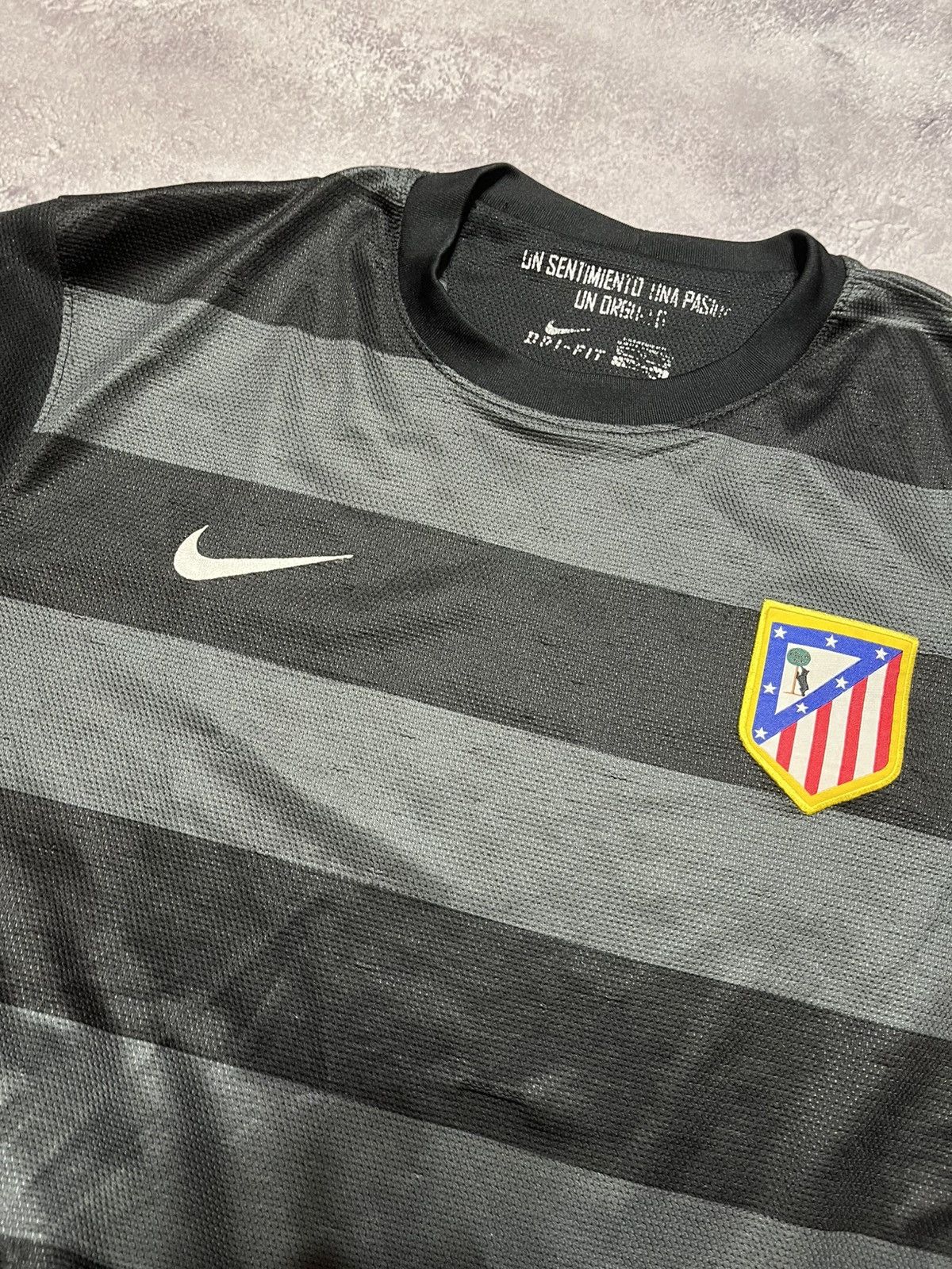 Nike Nike Atletico Madrid 2012/2013 soccer jersey Size US XL / EU 56 / 4 - 2 Thumbnail