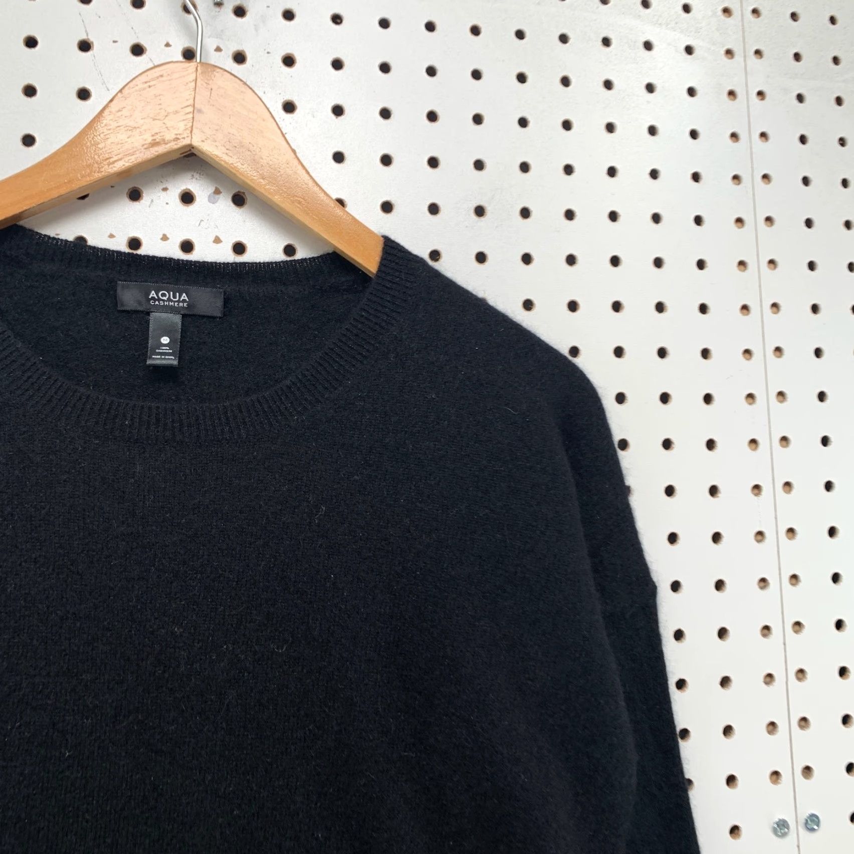 AQUA Aqua 100% Cashmere Sweater Womens M Black Crew Neck Long Sleeve Pullover Casual Winter Knit Regular Pattern: Solid Size M / US 6-8 / IT 42-44 - 7 Thumbnail