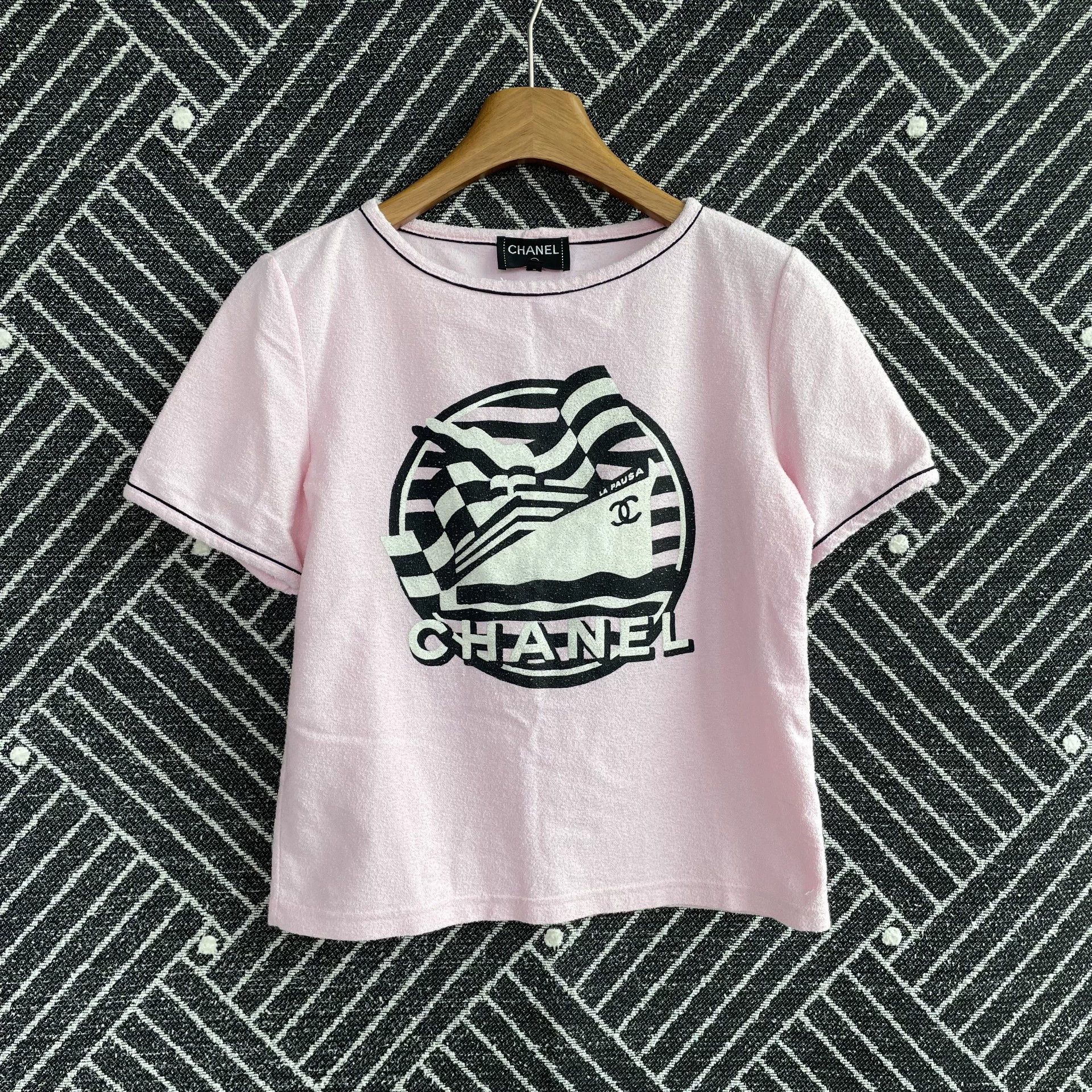 Chanel Chanel Cruise Women's Pink 34 SS T-Shirt 95 New Size XS / US 0-2 / IT 36-38 - 1 Thumbnail