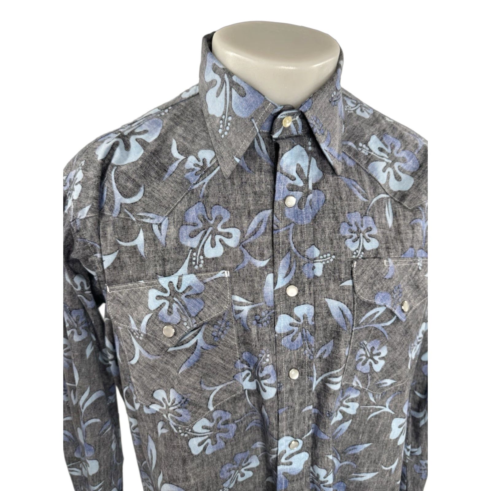 Carhartt COWBOY GANG Paniolo Pride Floral Pearl Snap MADE IN USA Western L Shirt EXC - Carhartt, Button-Up, Floral, Long Sleeve, Blue / Gray, Men, L Size US L / EU 52-54 / 3 - 1 Thumbnail