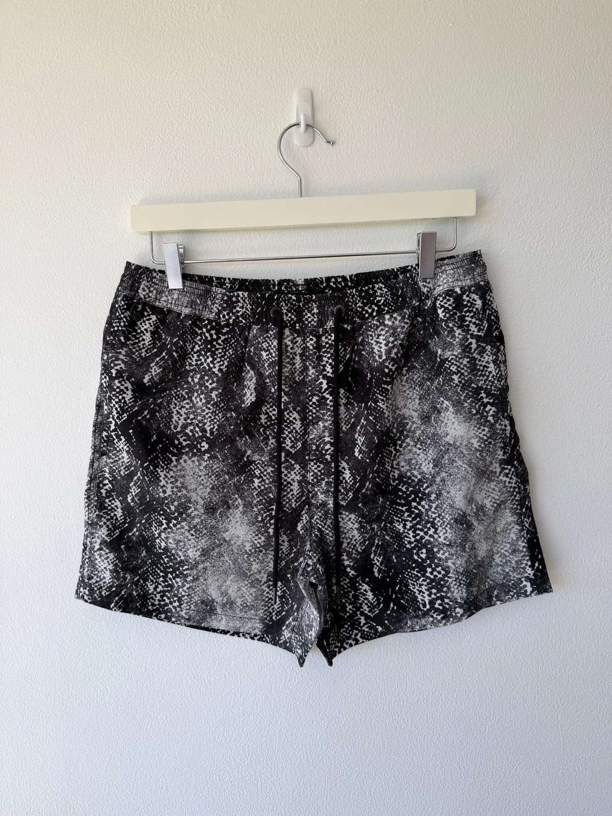 Ksubi new Ksubi mens boardshort shorts grey mamba black medium 32 Size US 32 / EU 48 - 1 Thumbnail