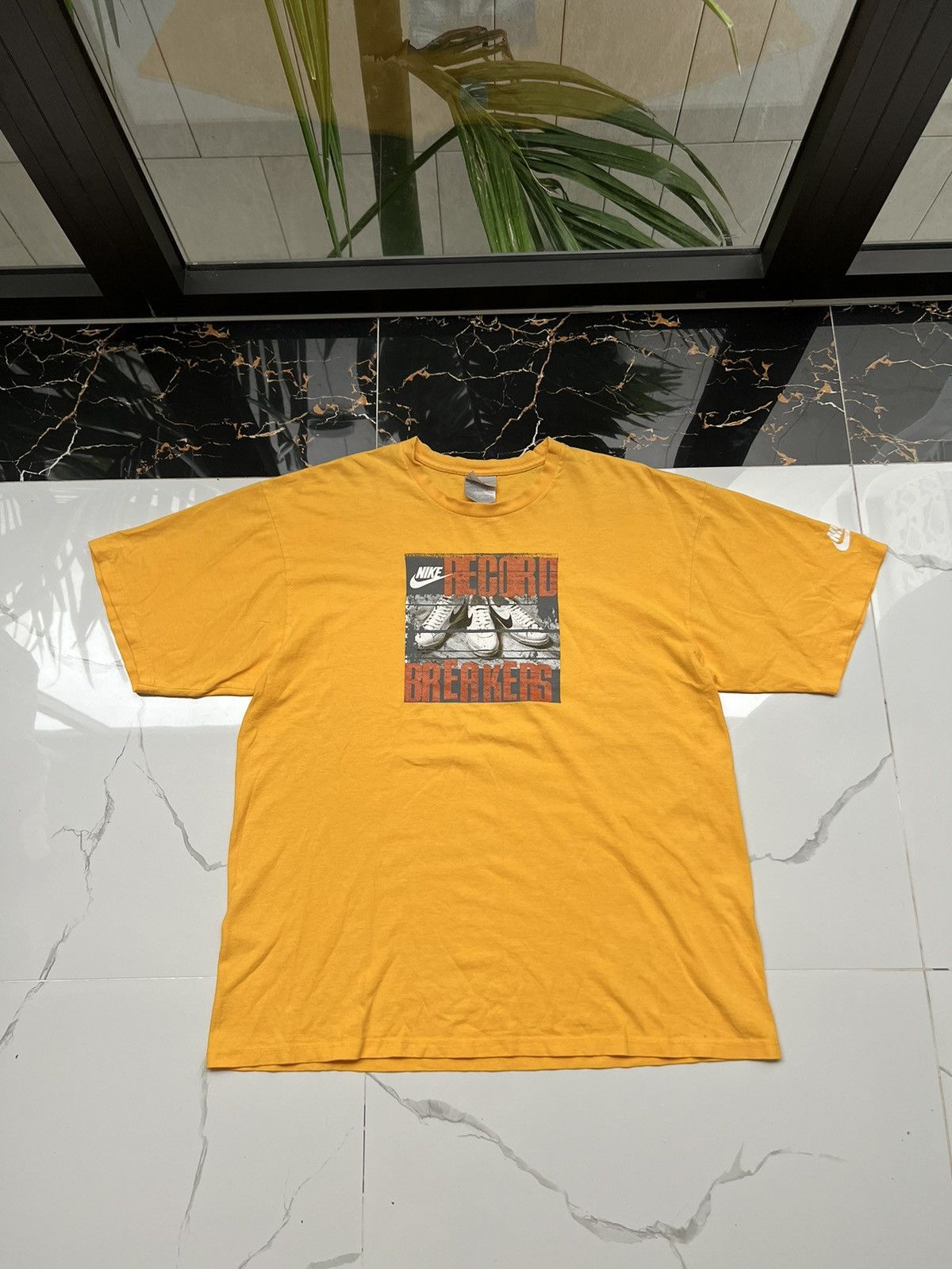 Nike × Vintage 90’s NIKE RECORD BREAKERS BIG LOGO SWOOSH Y2K TEE RETRO RARE Size US L / EU 52-54 / 3 - 1 Thumbnail