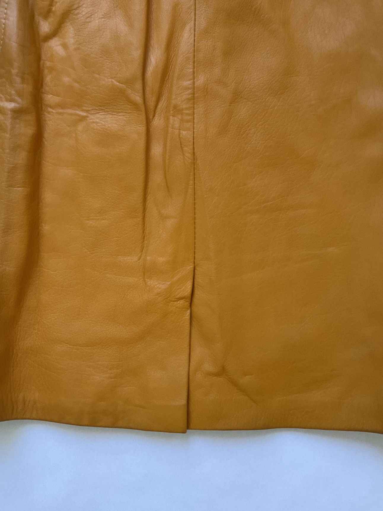 Vintage Vintage yellow leather midi skirt Size 26" / US 2 / IT 38 - 4 Thumbnail