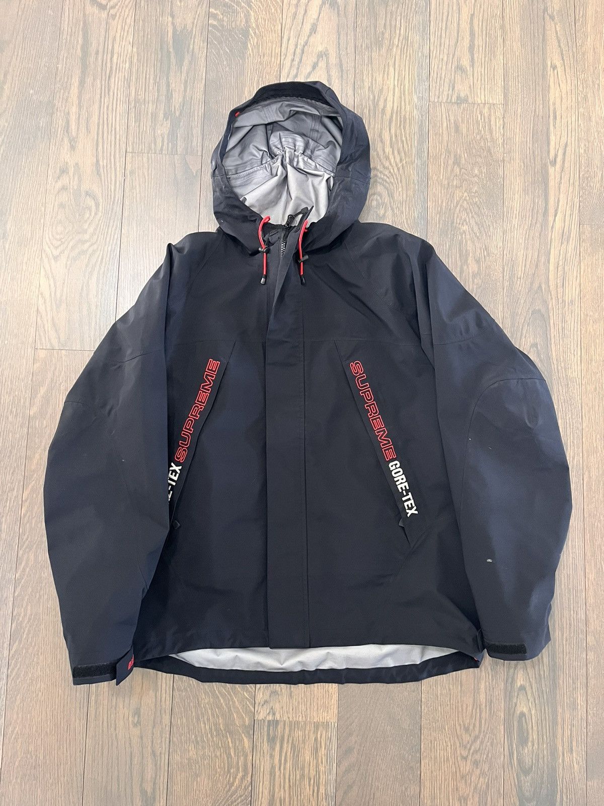 image of Goretex x Supreme Gore-Tex Taped Seam Shell Jacket in Black, Men's (Size Medium)