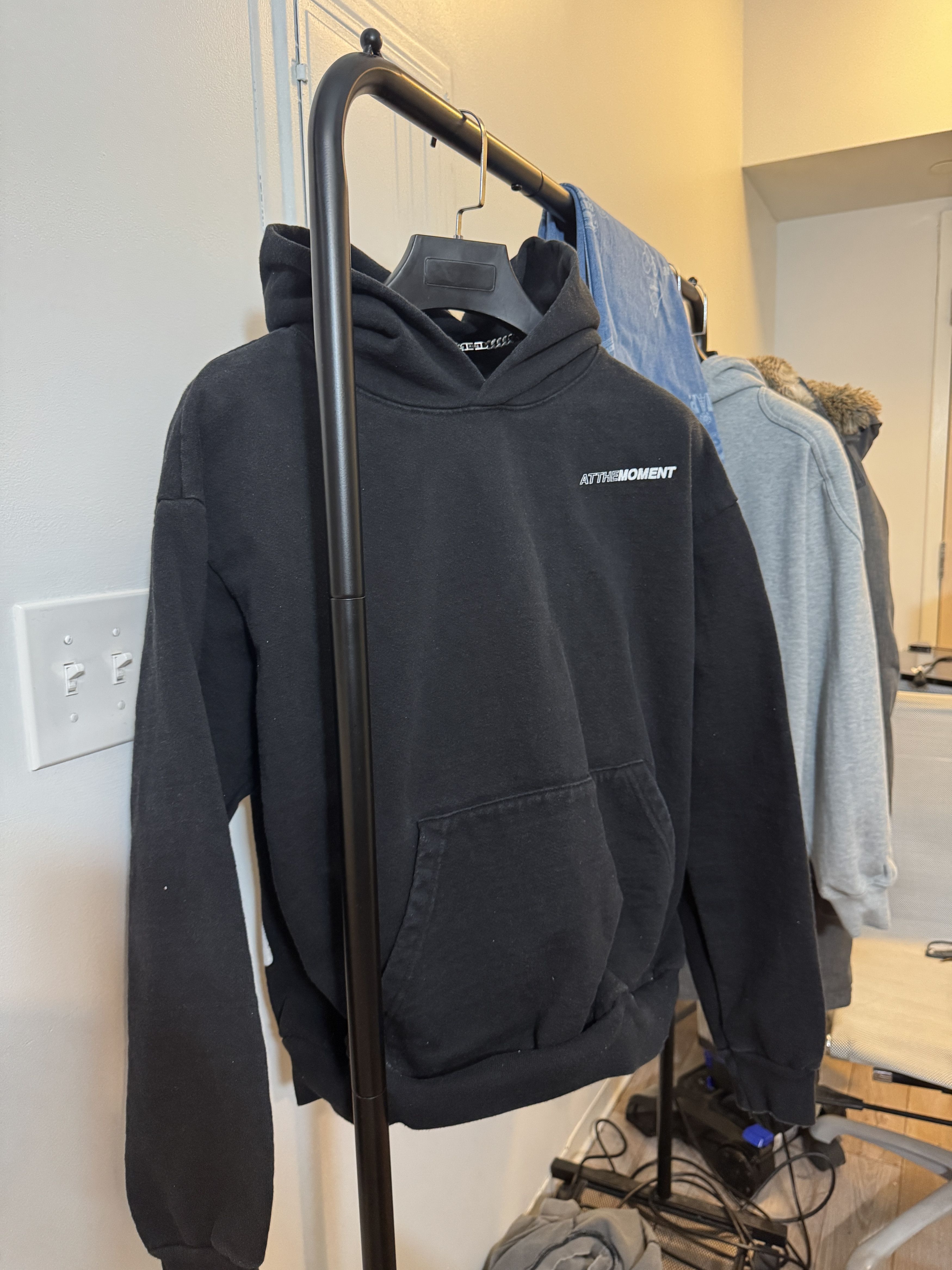 Vintage ATTHISMOMENT Vintage Black Racing Graphic Hoodie Size US L / EU 52-54 / 3 - 1 Thumbnail