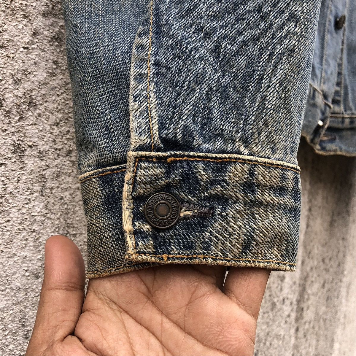 Levi's Vintage Clothing Vintage Levis Trucker Denim Jacket Size US L / EU 52-54 / 3 - 8 Thumbnail