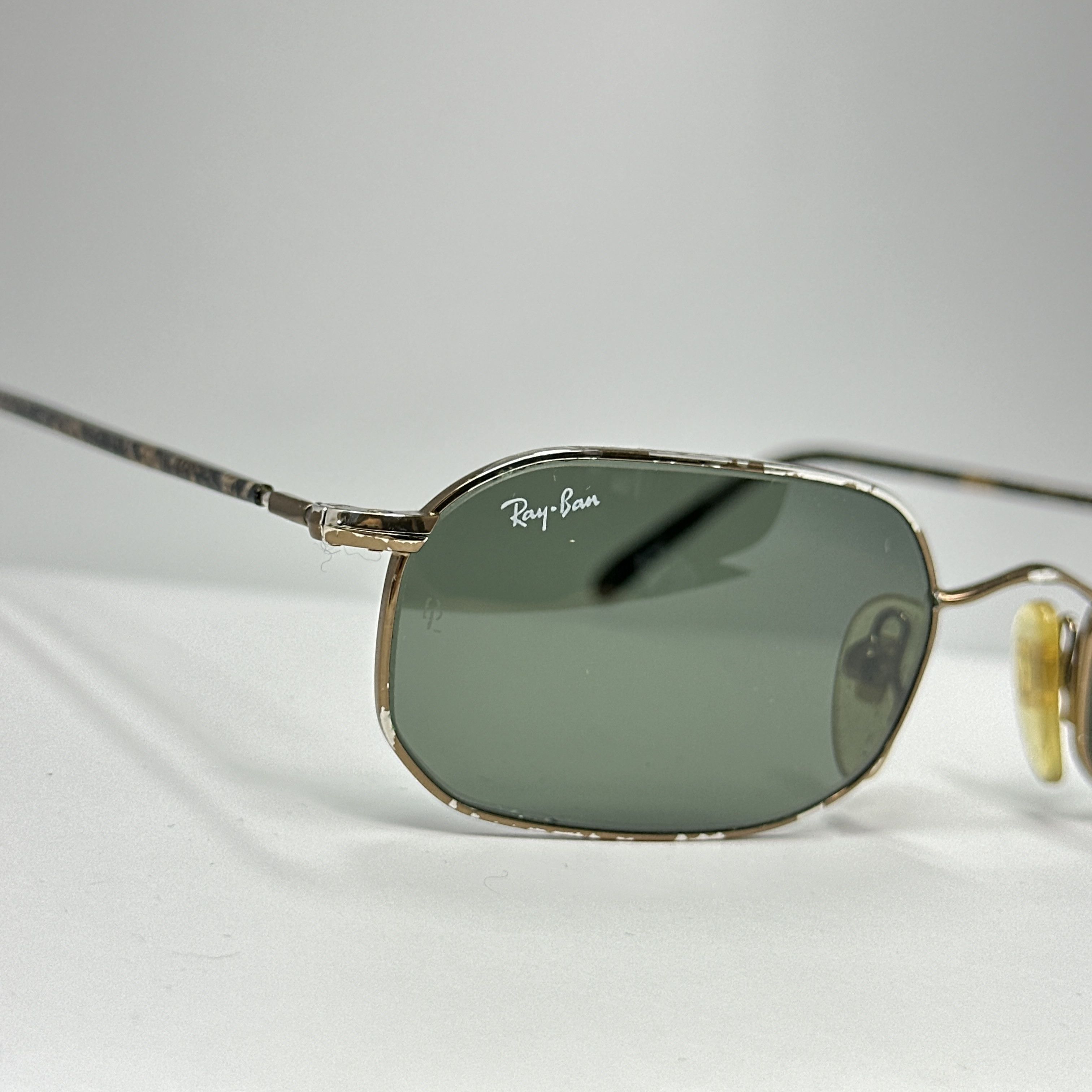 RayBan Vintage Avant Garde Old Money RayBan Sunglasses 00s Size ONE SIZE - 3 Thumbnail