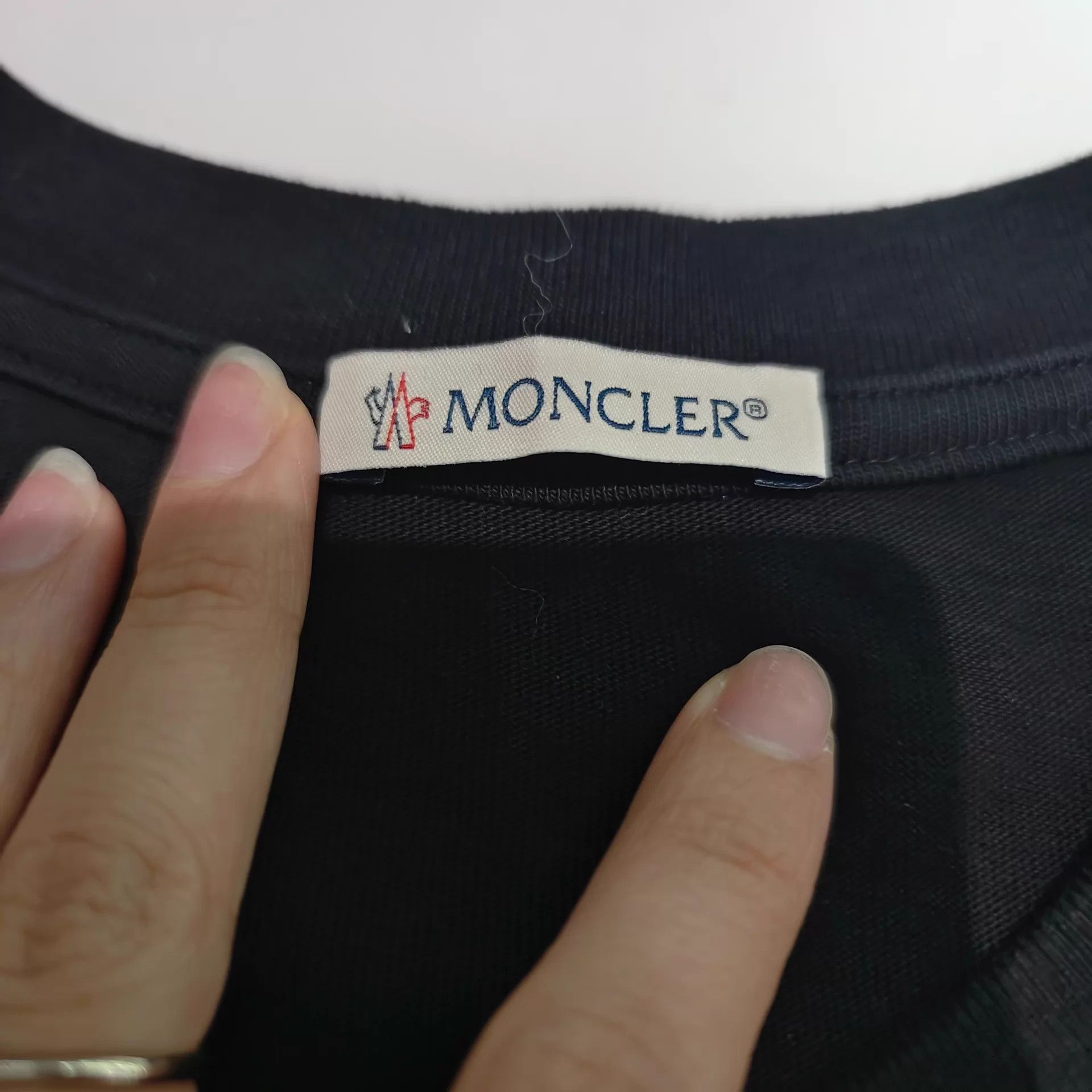 Moncler Moncler Classic Embroidered Short Sleeve T-Shirt M Size US M / EU 48-50 / 2 - 3 Thumbnail