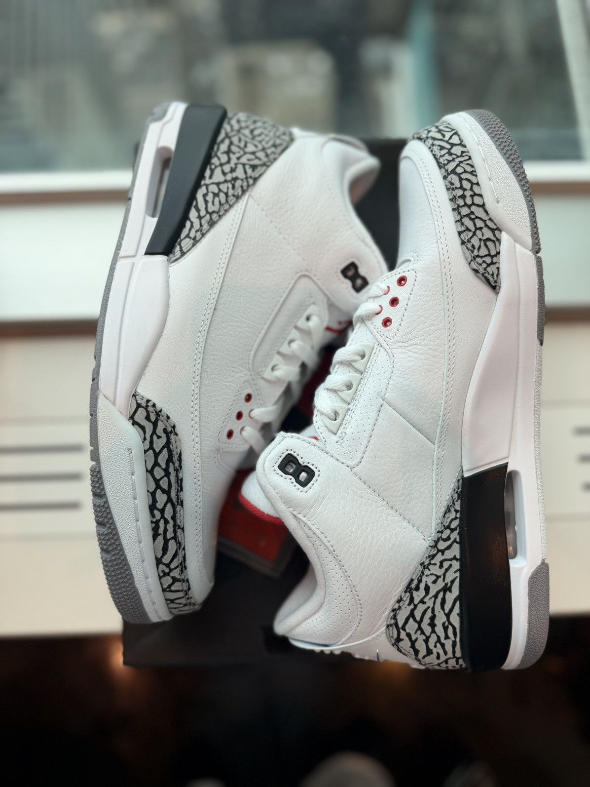 Jordan Brand 2013 Air Jordan III (3) ‘88 Dunk Contest Size US 11 / EU 44 - 1 Thumbnail