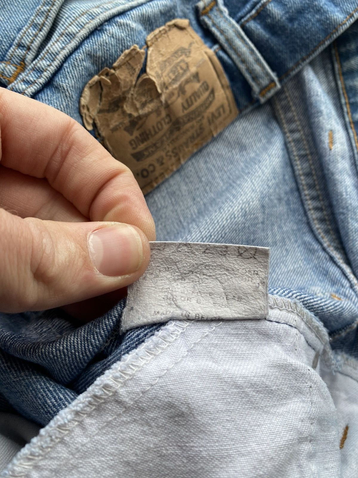 Levi's Vintage Clothing 90s vntg Levi’s Orang Tab Light Wash Denim Jeans Faded Blue Size US 32 / EU 48 - 11 Thumbnail