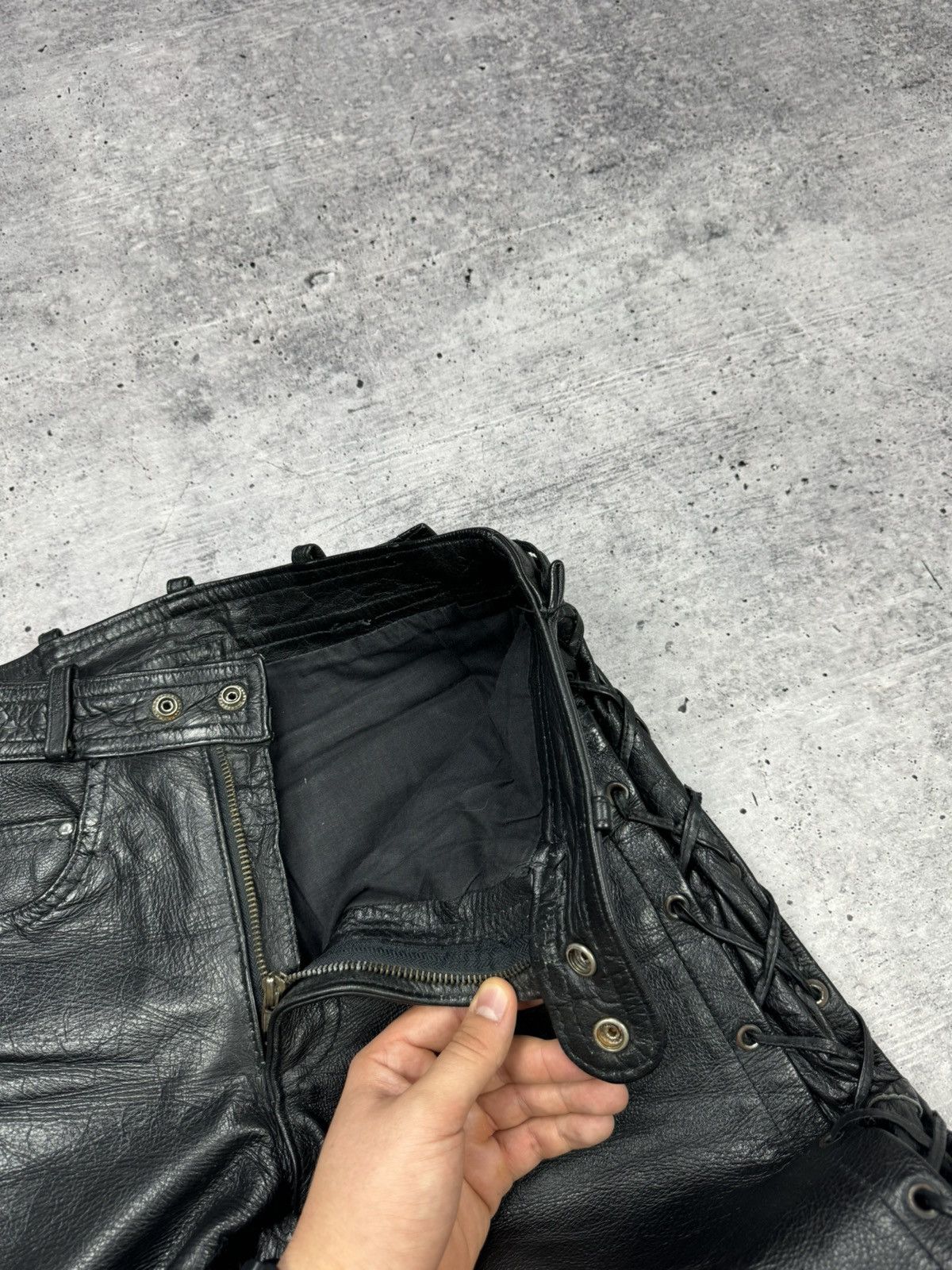 Genuine Leather × Vintage Vintage 90’s Y2K Style Casual Cowboy Genuine Leather Pants Size US 28 / EU 44 - 13 Thumbnail