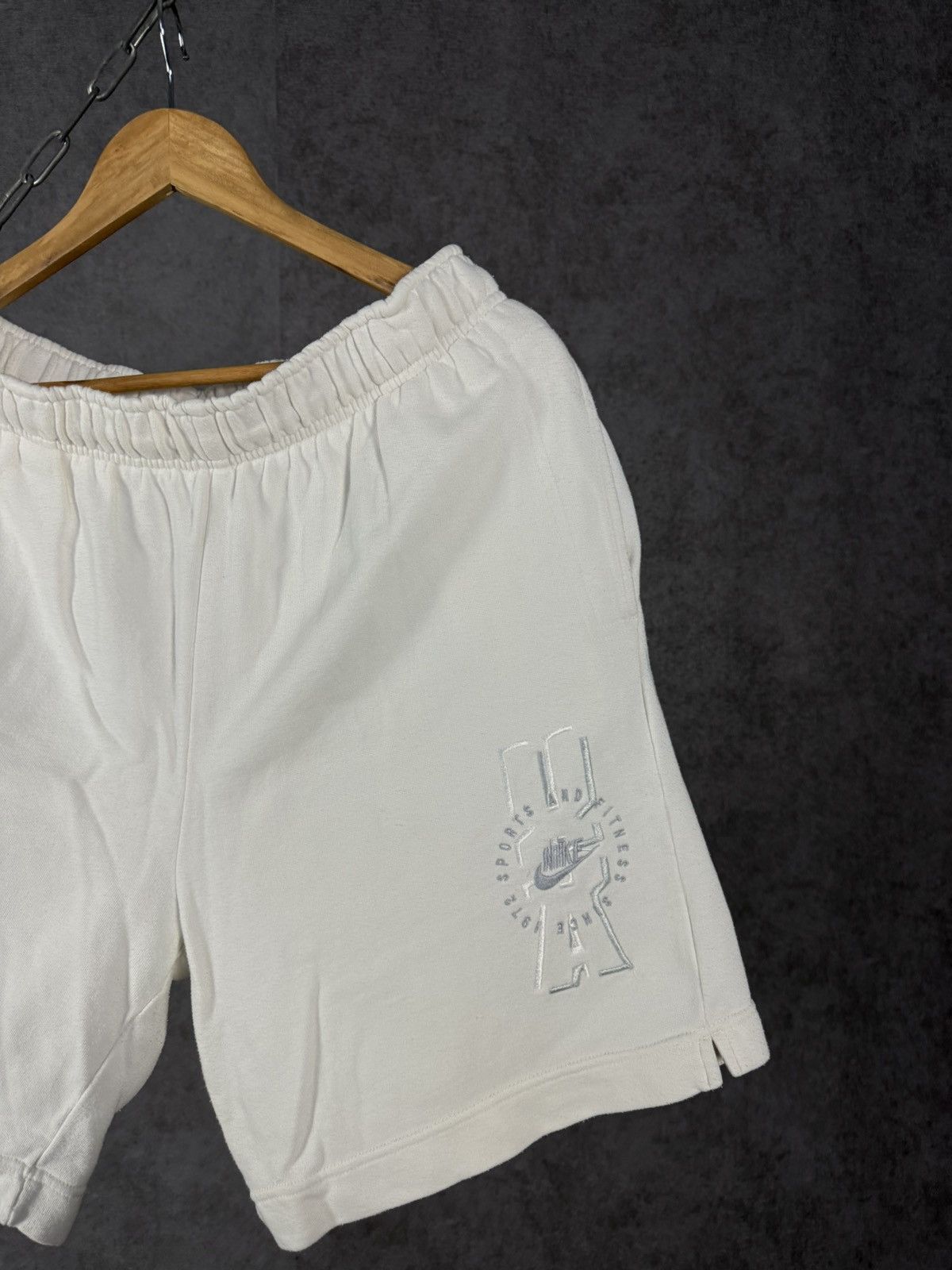 Nike Nike swoosh vintage shorts Size US 34 / EU 50 - 2 Thumbnail