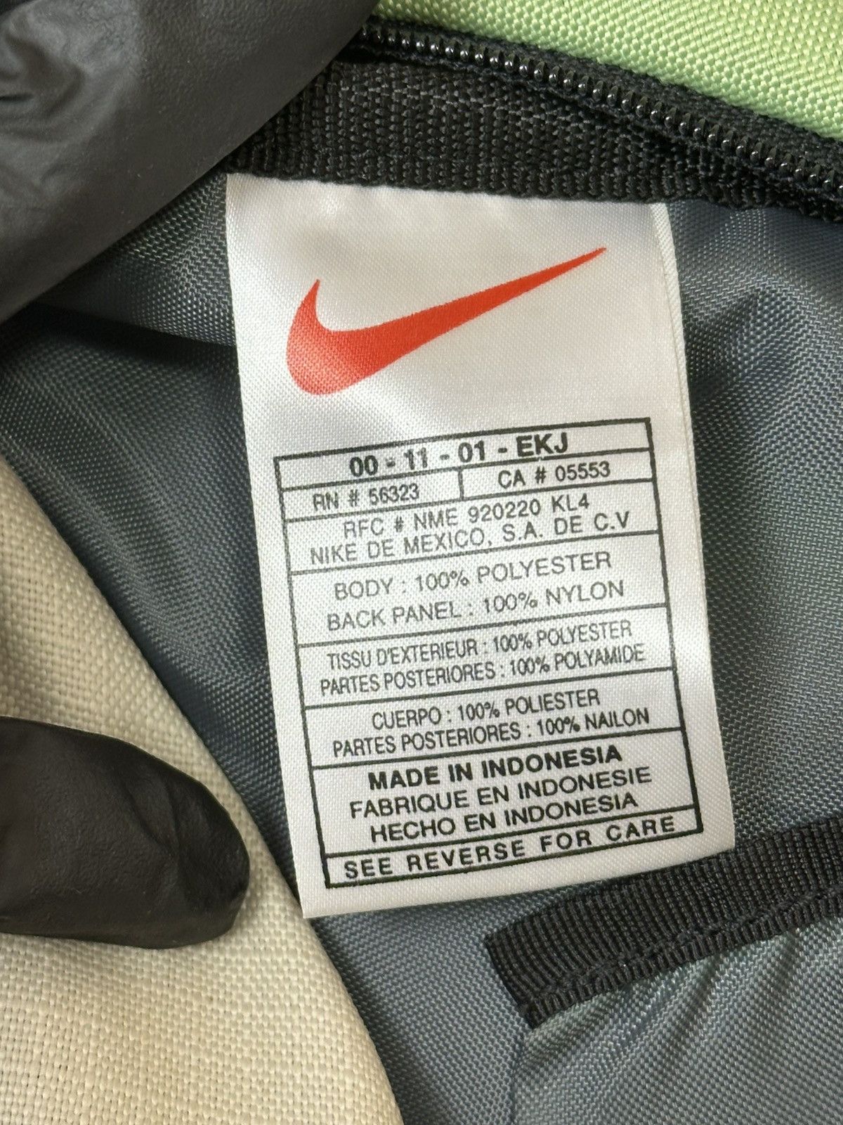 Nike ACG Nike ACG mini trail backpack with a front bungee cord system Size ONE SIZE - 16 Thumbnail