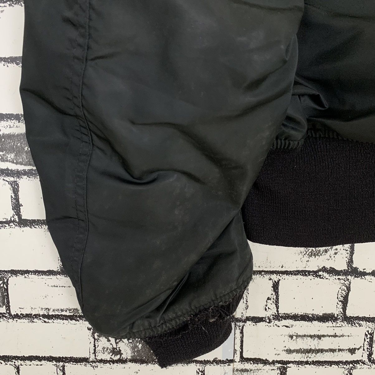 Avirex Avirex American Military Bomber Jacket Avirex Flight Jacket Size US L / EU 52-54 / 3 - 15 Thumbnail