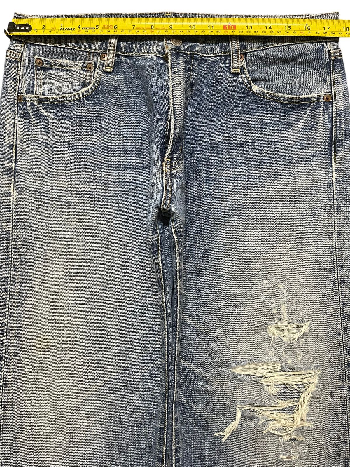 Uniqlo Vintage Japanese Uniqlo Blue Faded Wash Distressed Baggy Size US 34 / EU 50 - 12 Thumbnail