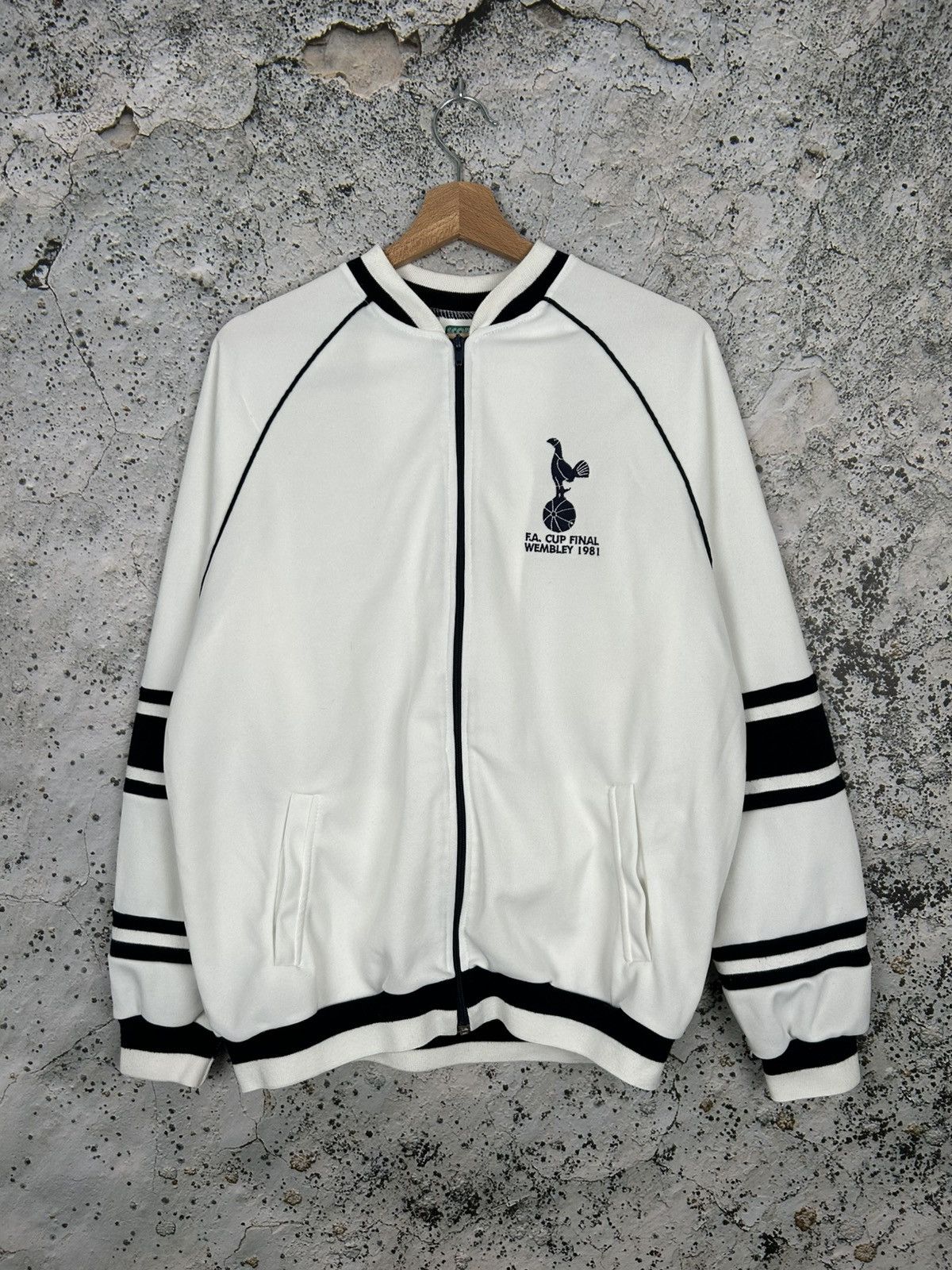 Vintage Soccer Draw Tottenham Football Zip Sweatshirt Retro Hype Size US XL / EU 56 / 4 - 1 Thumbnail