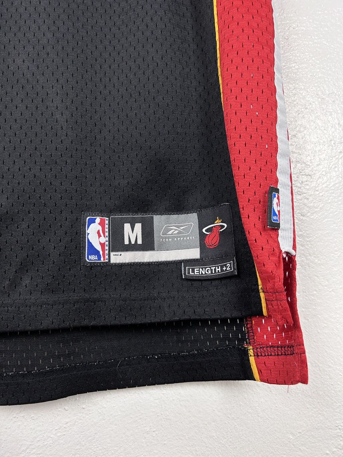 Reebok Vintage Reebok Miami Heat #32 Shaquille O'Neal NBA Jersey Size US M / EU 48-50 / 2 - 4 Thumbnail