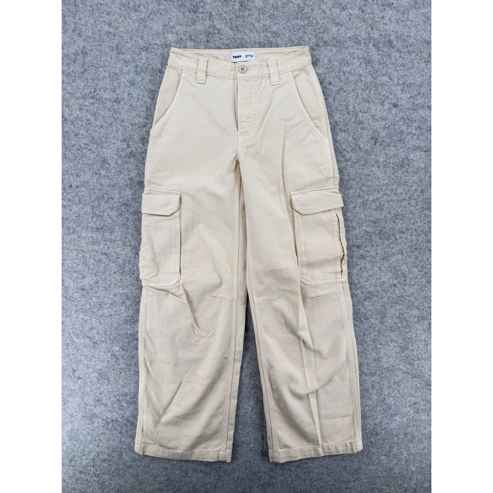 TNA TNA Aritzia Corbett Mid-Rise Cargo Pants Beige/Cream Size 00 Size 24" / US 00 / IT 34 - 1 Thumbnail